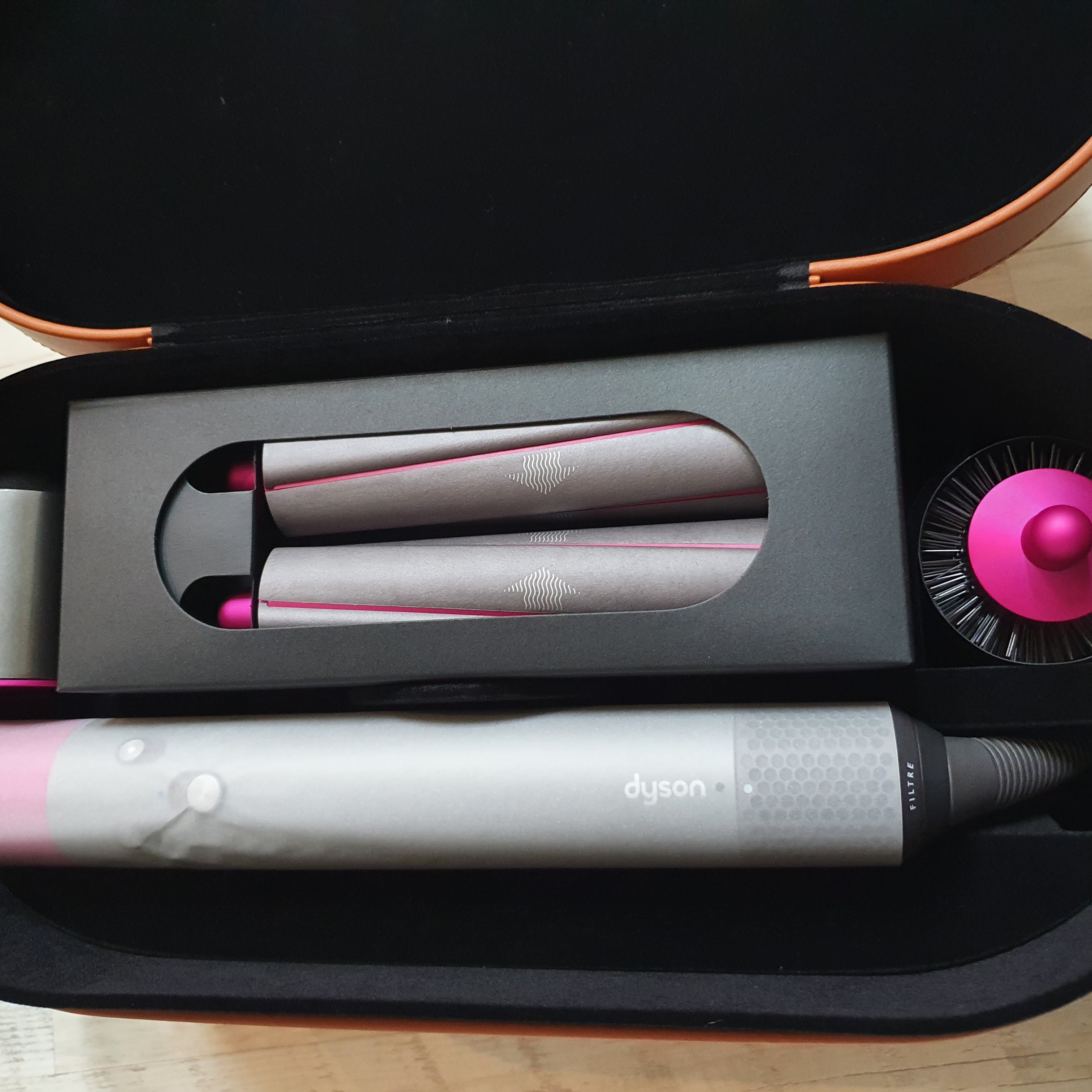 Dyson Airwrap Styler Complete Long Nickel Fuchsia (Korean Ver.) 착용 스타일