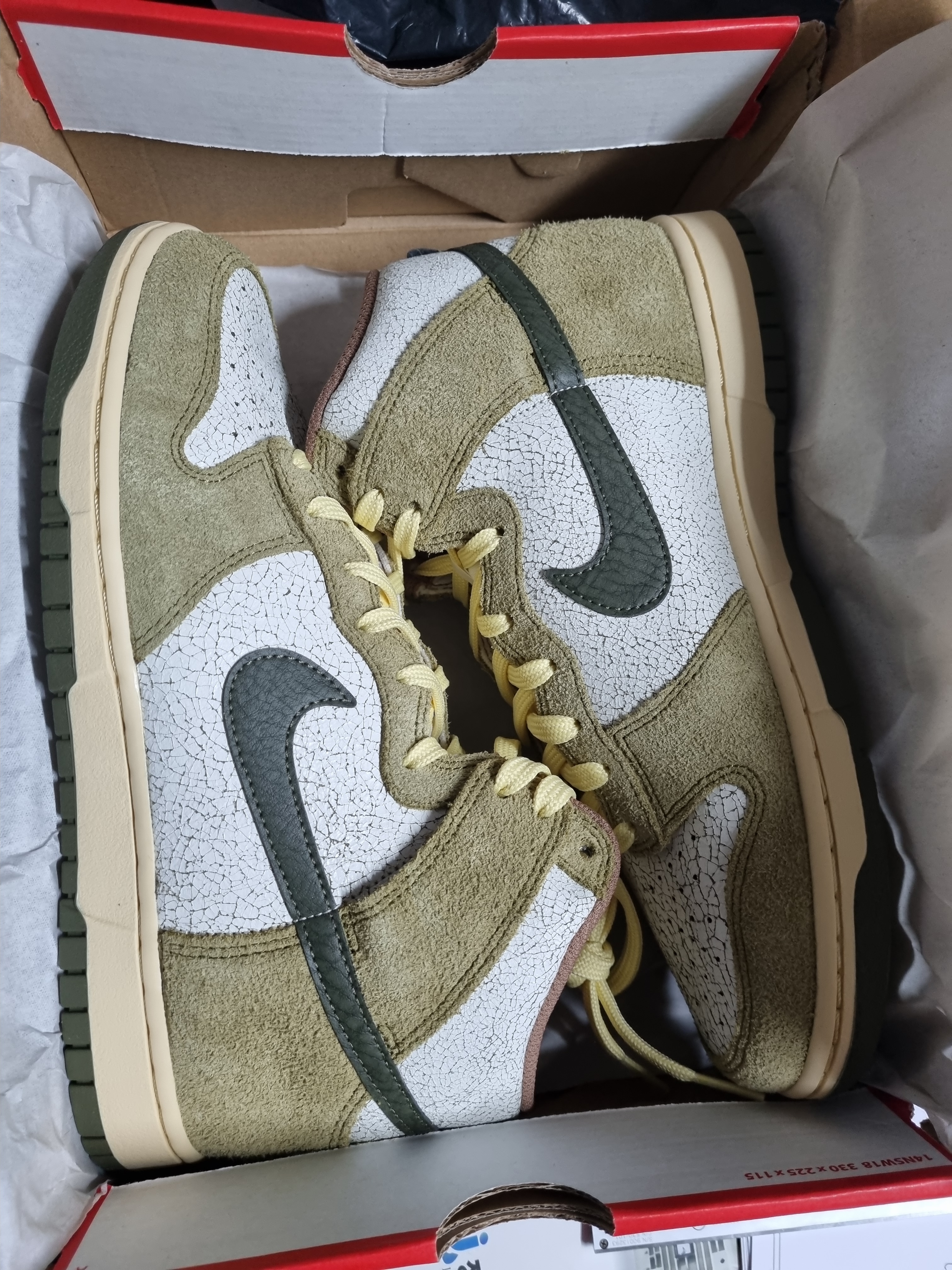 Nike Dunk High Re-Raw Coriander 착용 스타일