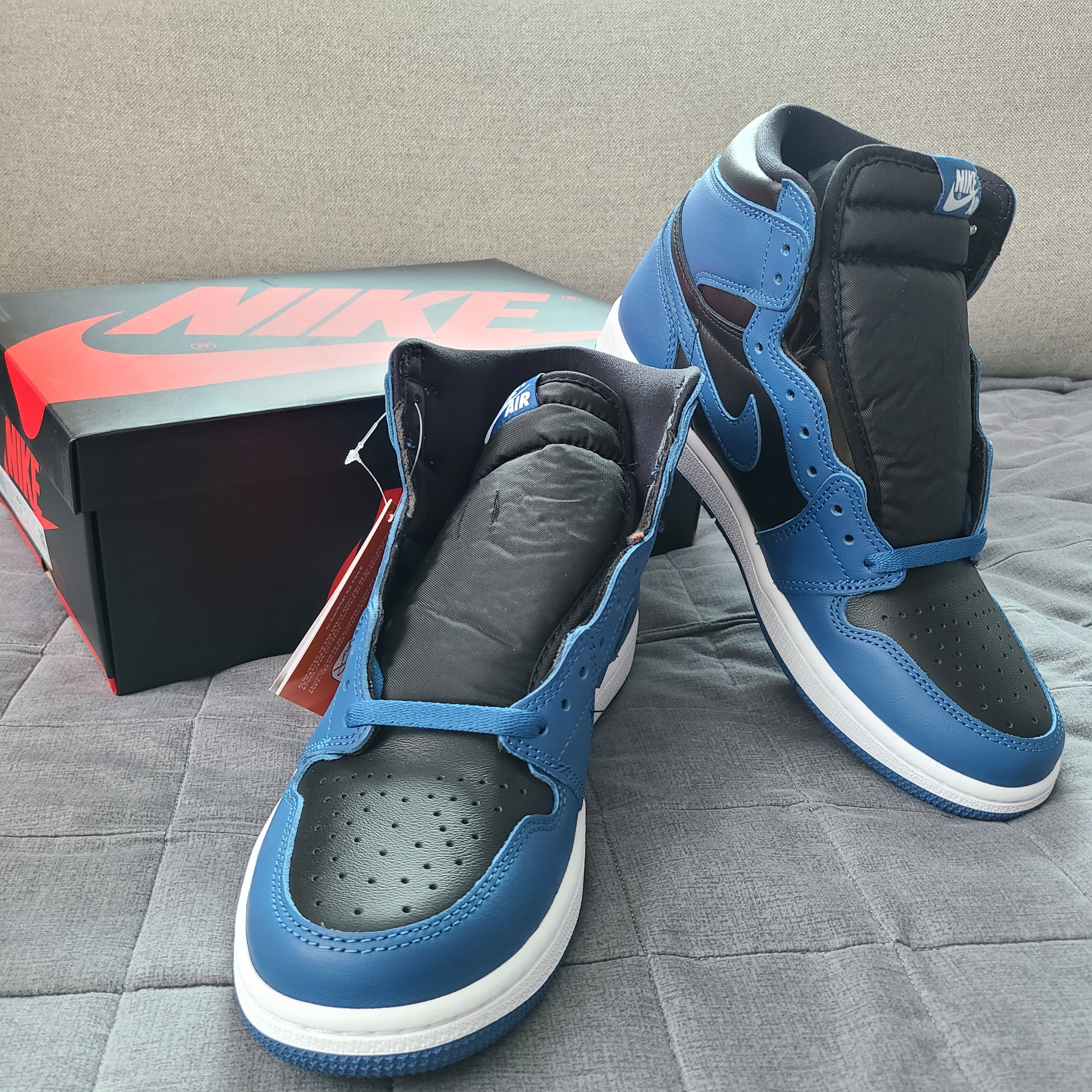 Jordan 1 Retro High OG Dark Marina Blue 착용 스타일
