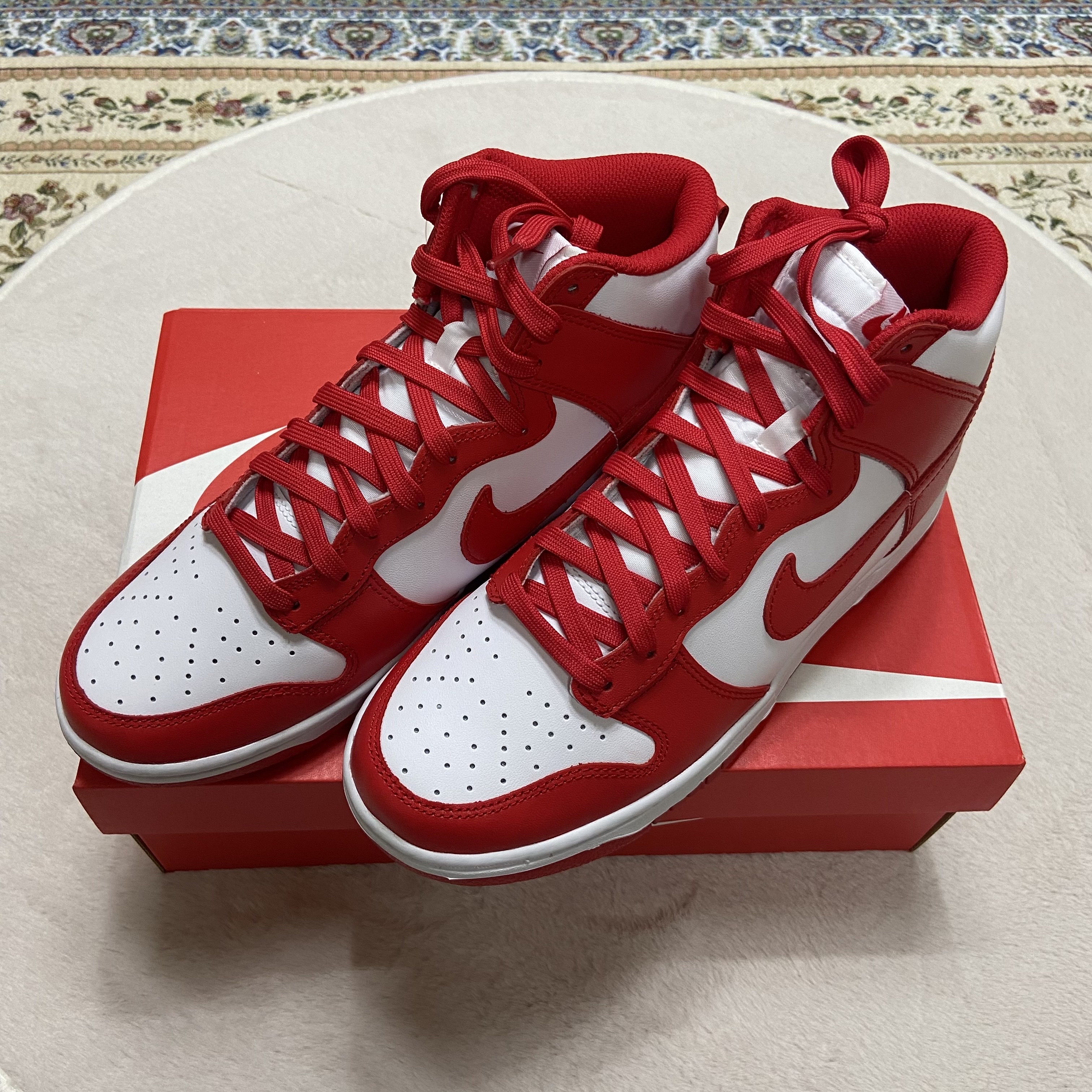 Nike Dunk High Retro Championship White and Red 착용 스타일 - 3