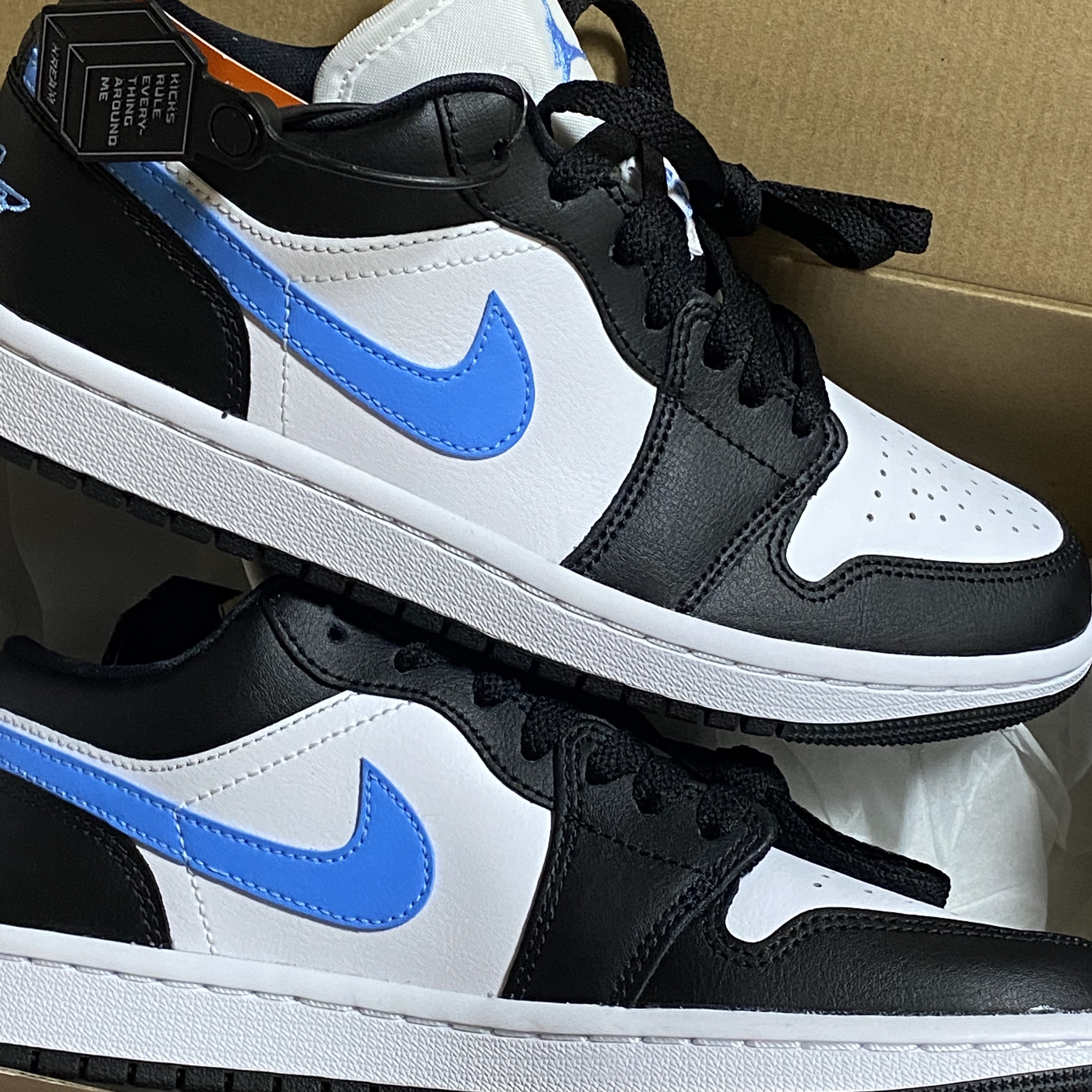 (W) Jordan 1 Low Black University Blue 착용 스타일 - 1