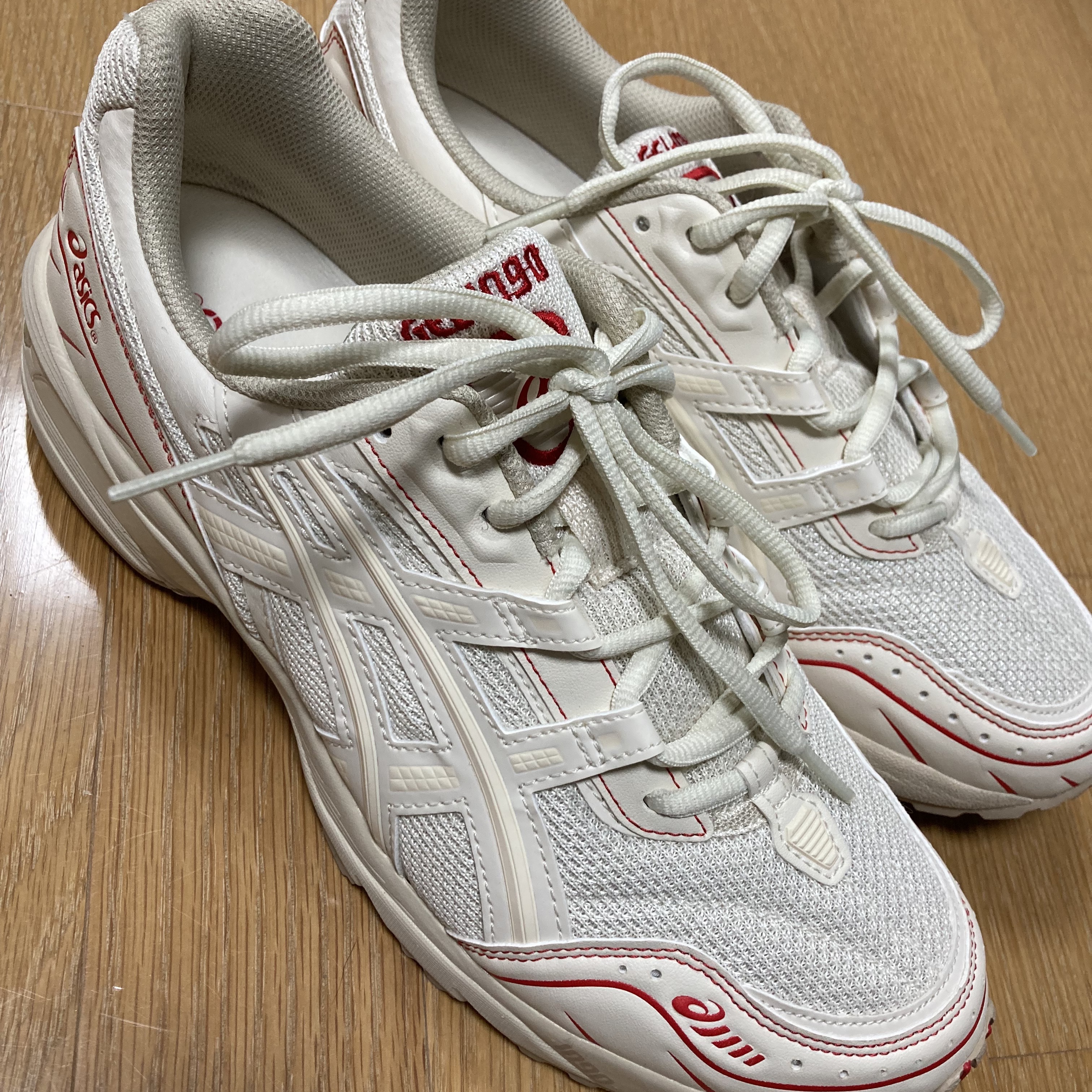 Asics Gel-1090 Birch 착용 스타일