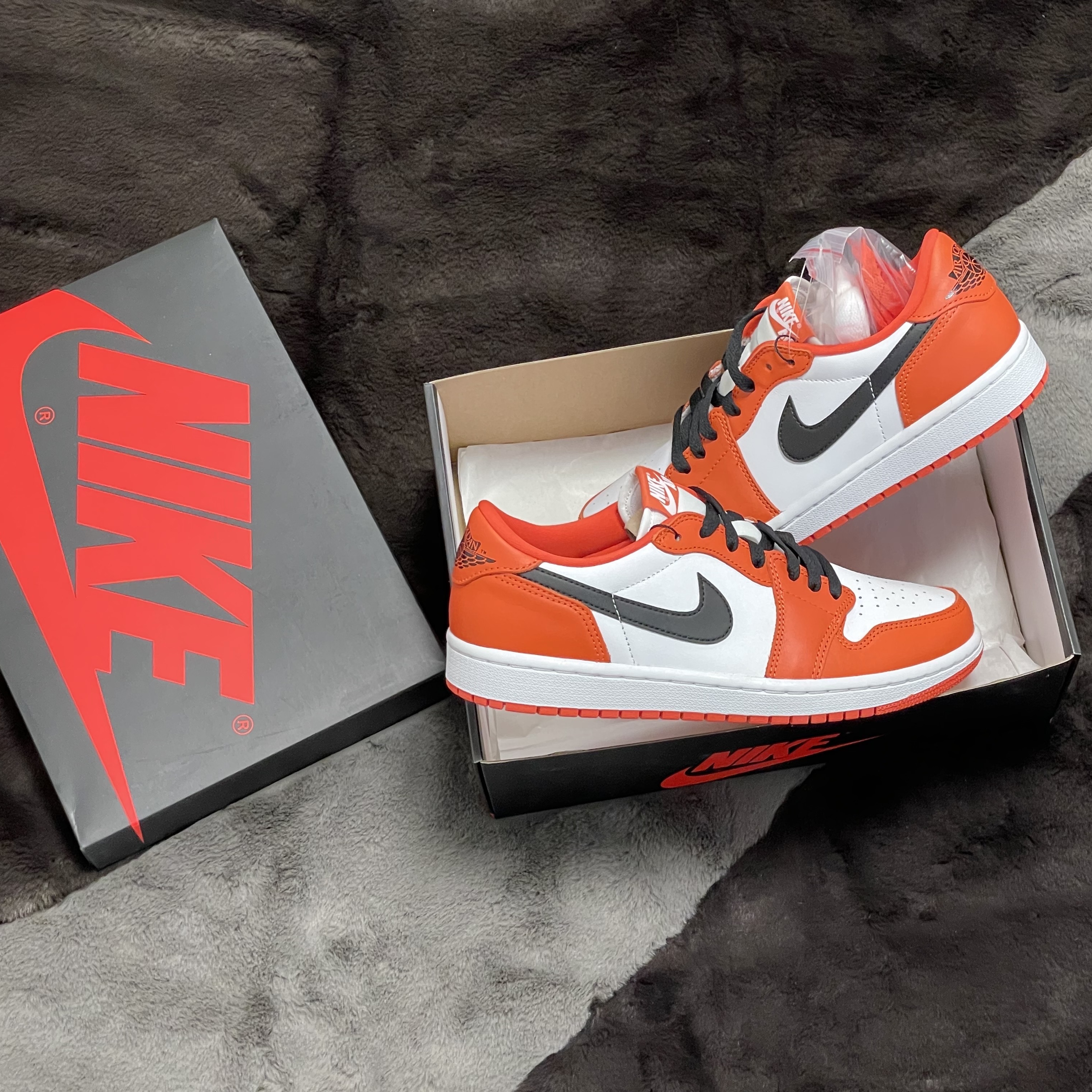 Jordan 1 Low OG Starfish, (W) Jordan 1 Low OG Starfish 착용 스타일