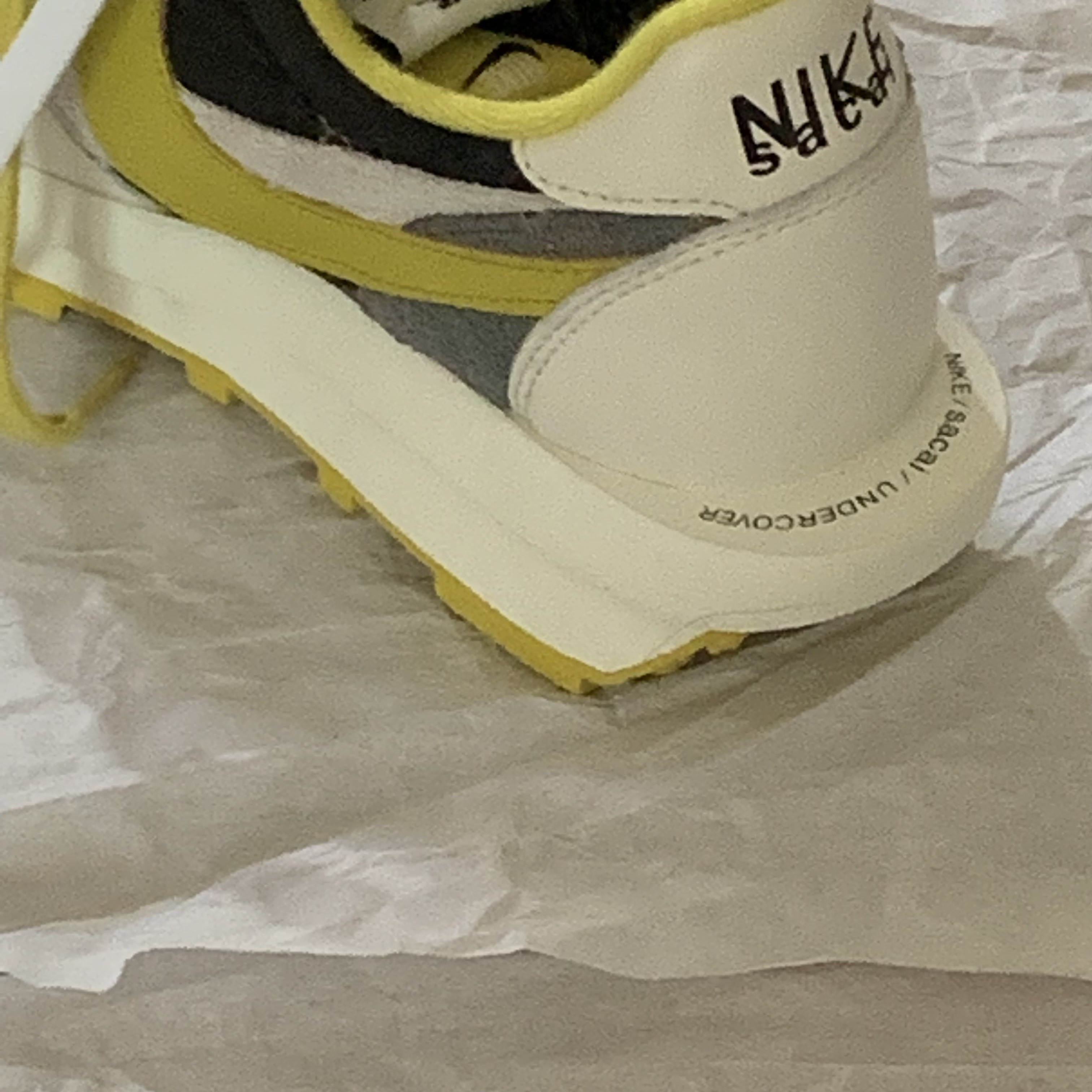 Nike x Sacai x Undercover LDWaffle Black Bright Citron 착용 스타일 - 2