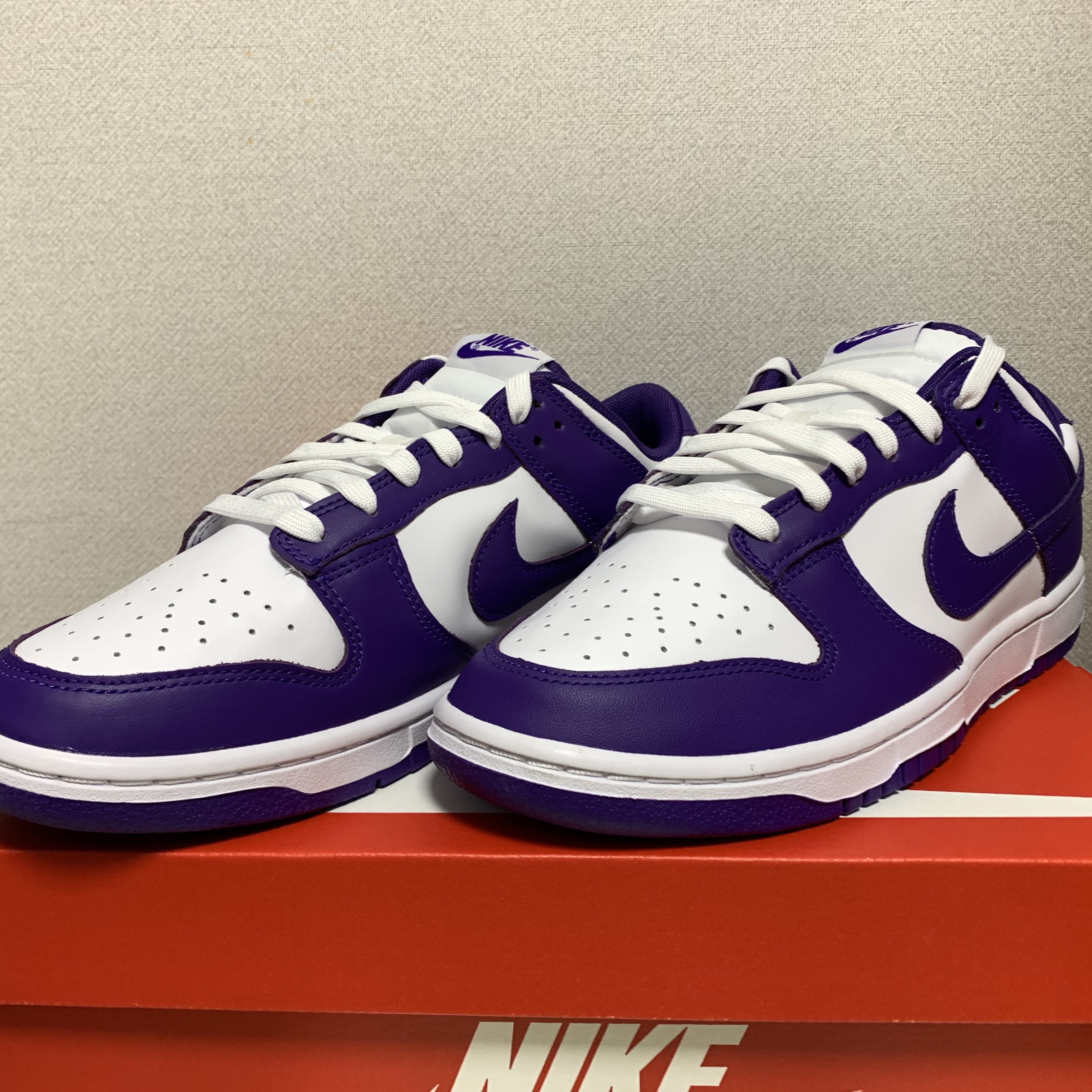 Nike Dunk Low Retro Championship Court Purple 착용 스타일 - 2