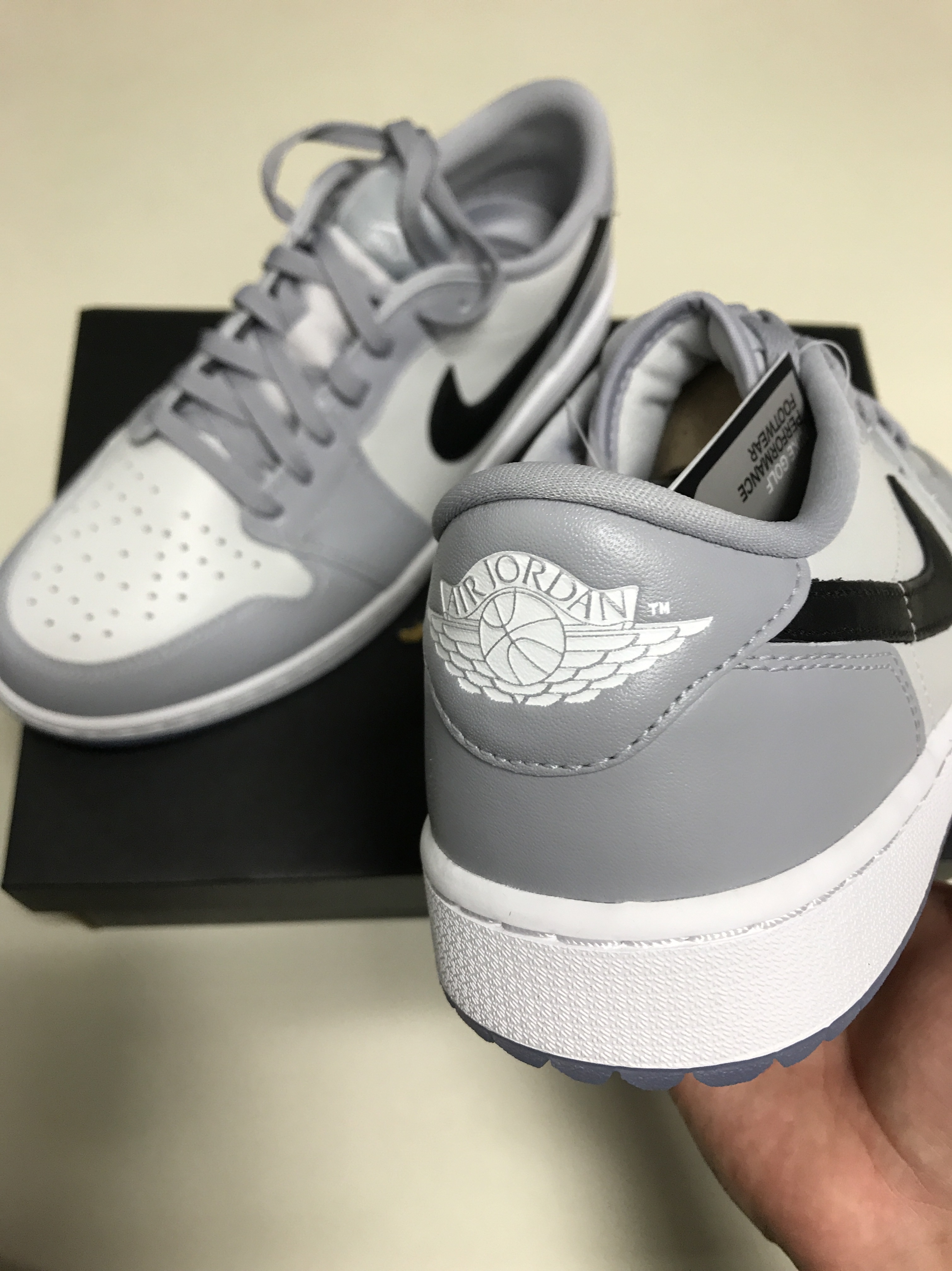 Jordan 1 Low Golf Wolf Grey 착용 스타일