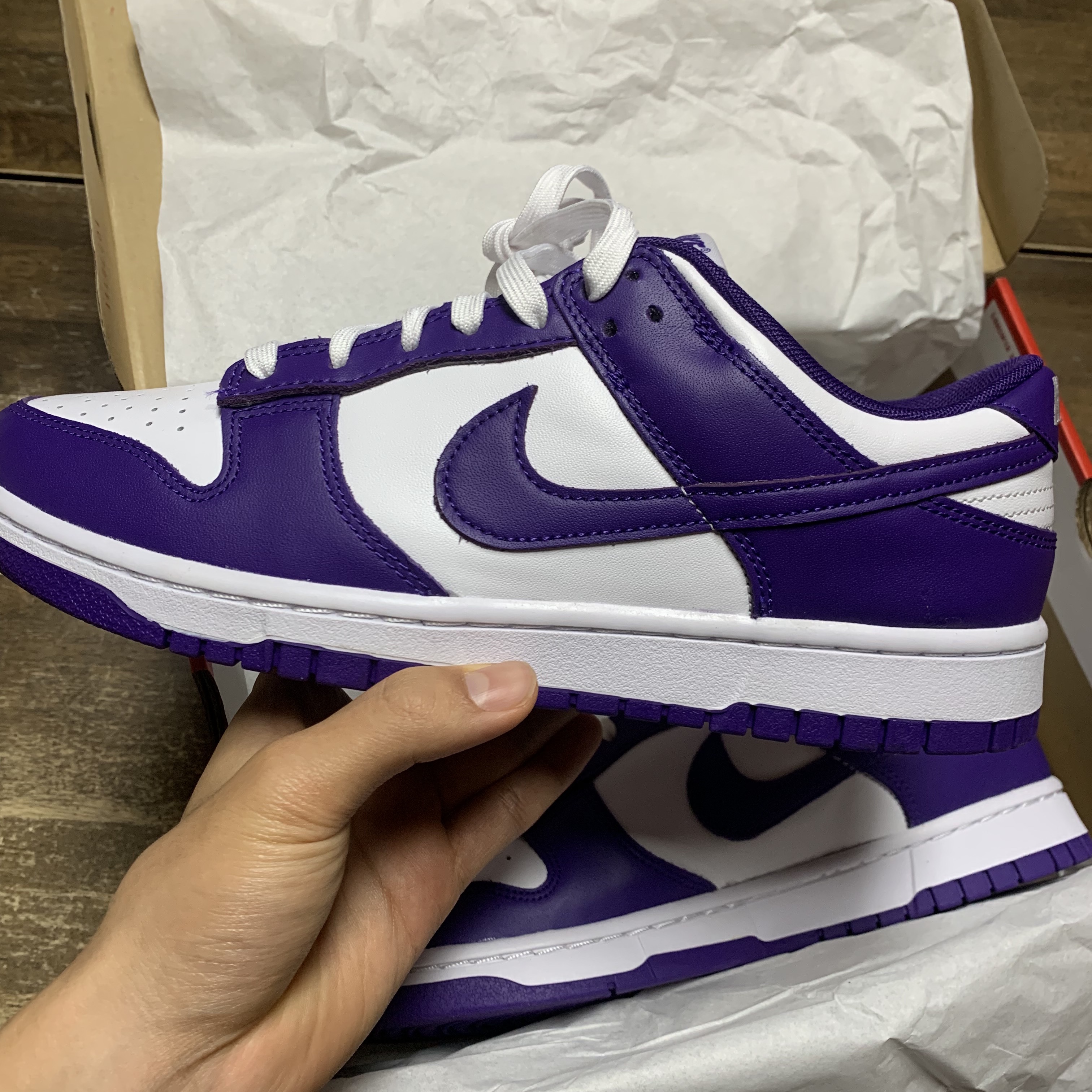 Nike Dunk Low Retro Championship Court Purple 착용 스타일