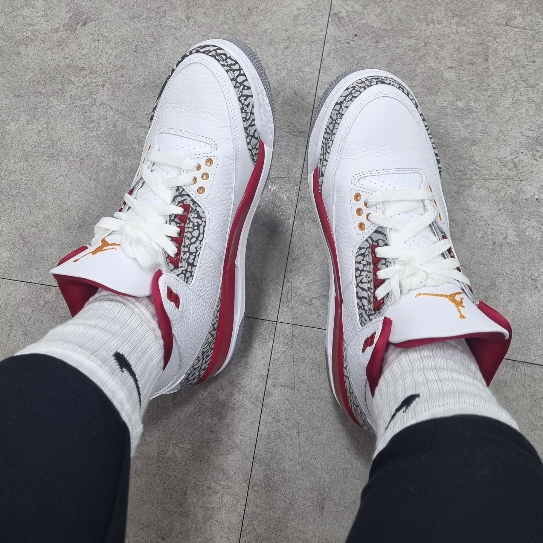 Jordan 3 Retro Cardinal Red 착용 스타일