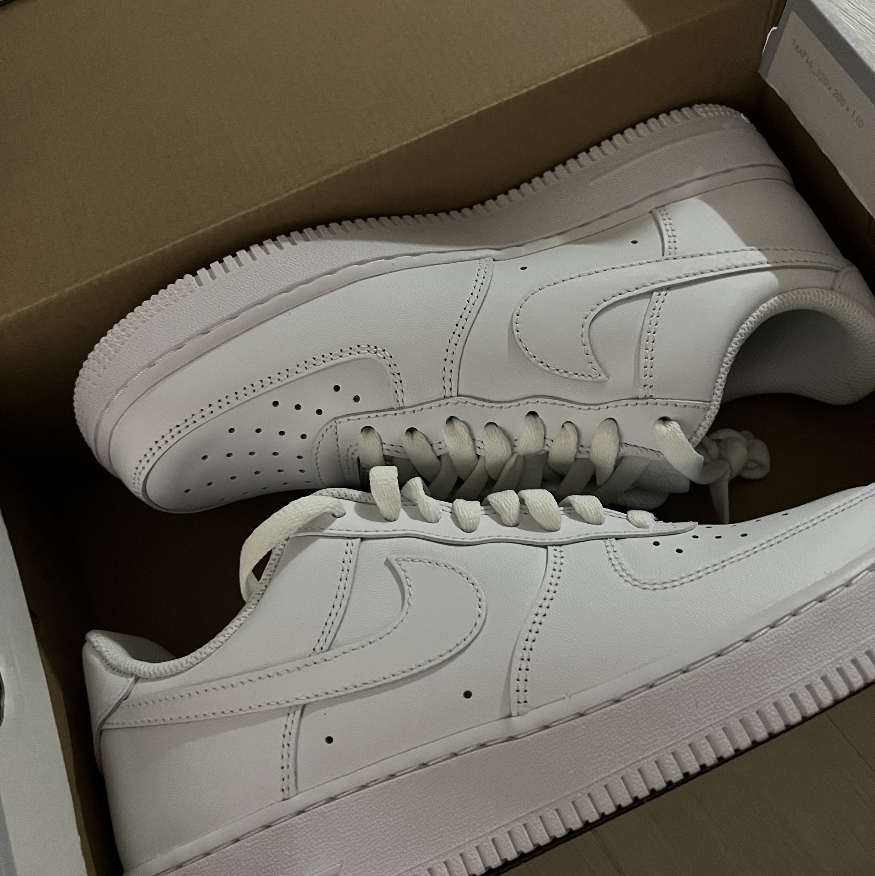 Nike Air Force 1 '07 Low White 착용 스타일