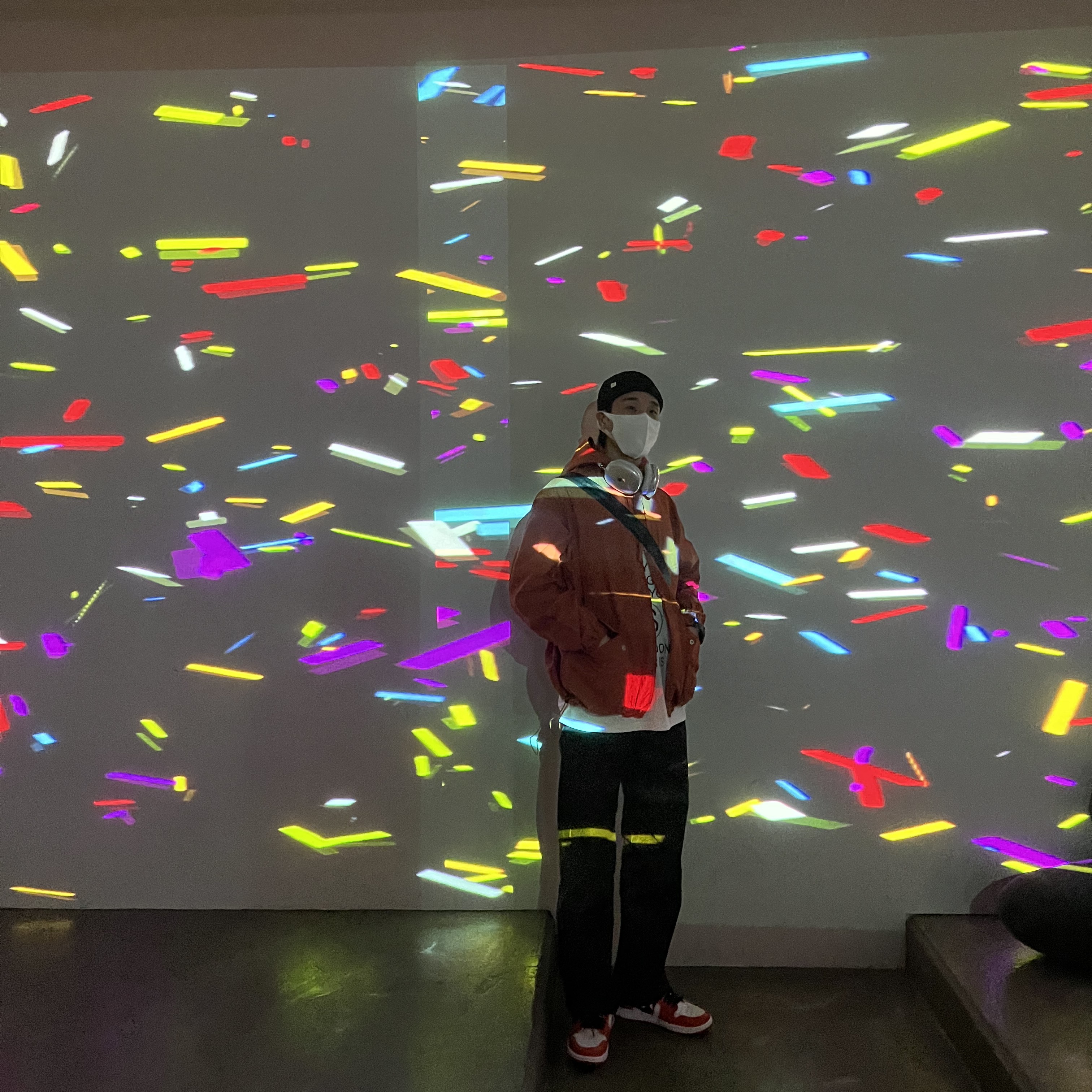 Jordan 1 Low OG Starfish, Stussy World Tour LS T-Shirt White 착용 스타일 - 1