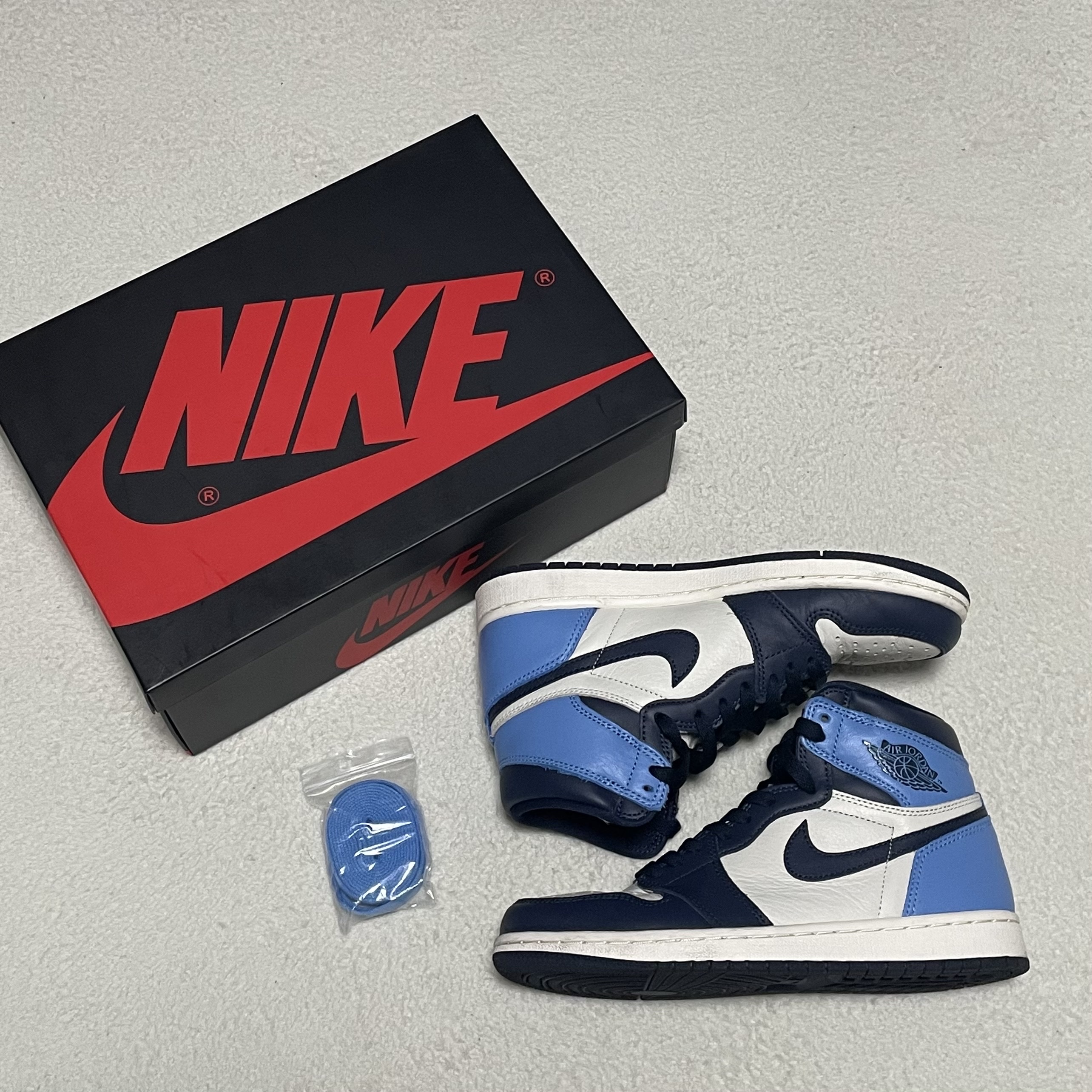 Jordan 1 Retro High Obsidian UNC 착용 스타일