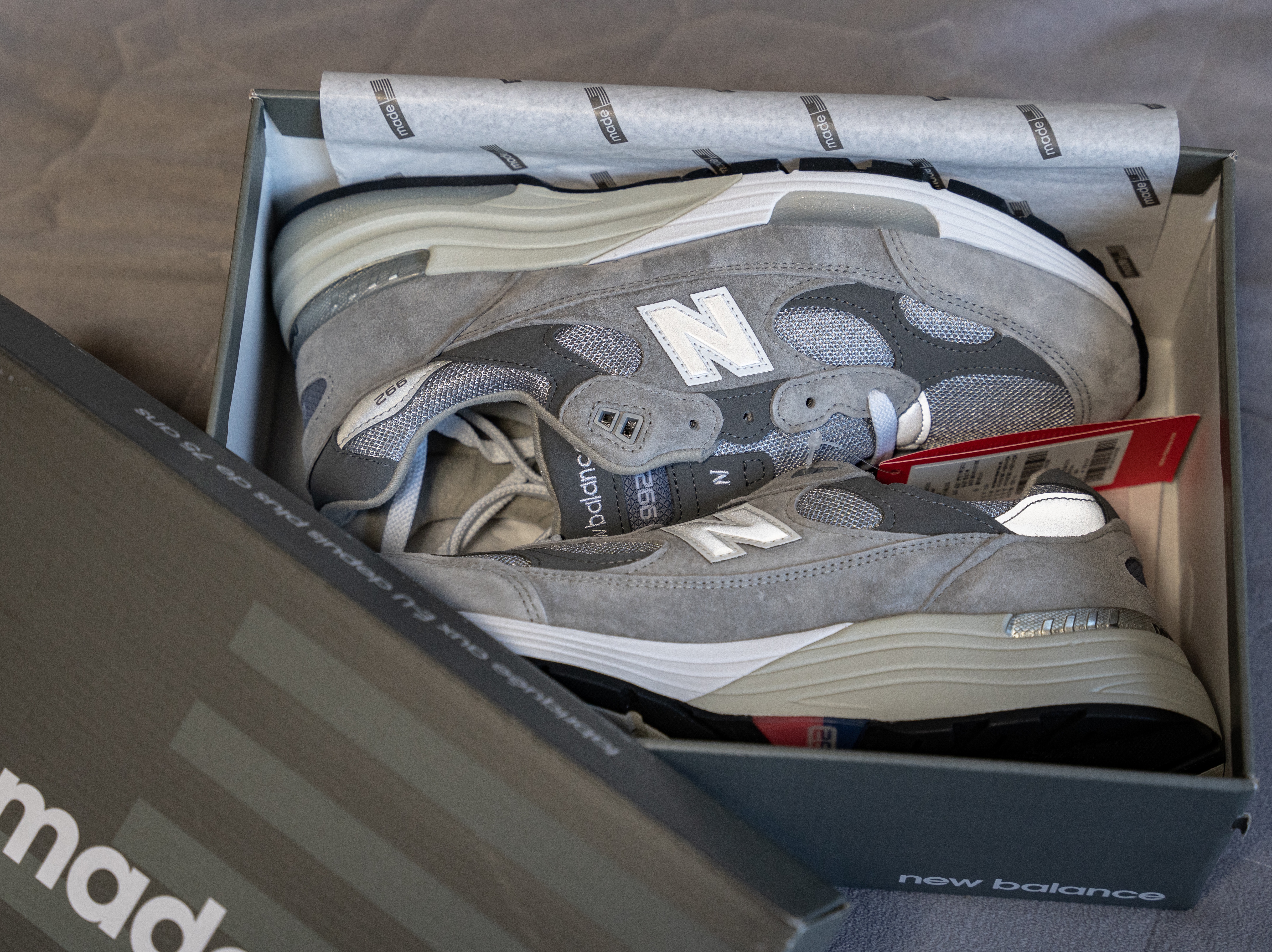 New Balance 992 Made in USA Grey - D Standard 착용 스타일 - 3