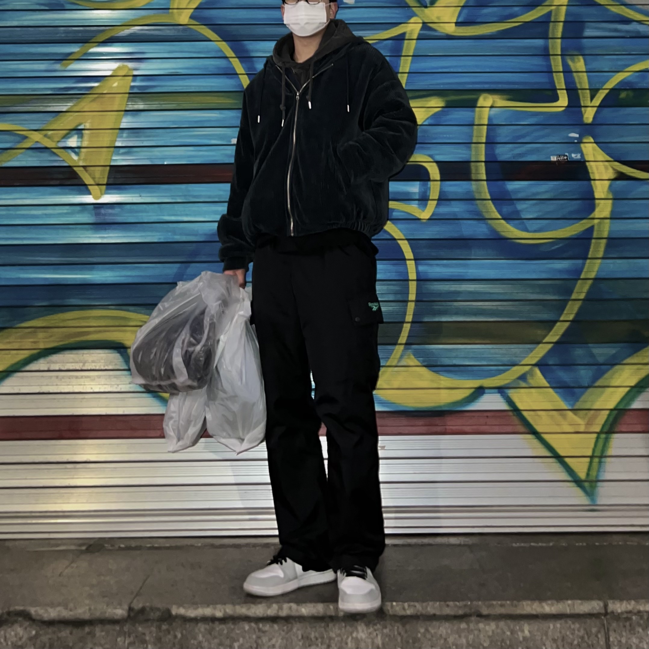 Jordan 1 Mid Light Smoke Grey 착용 스타일 - 1