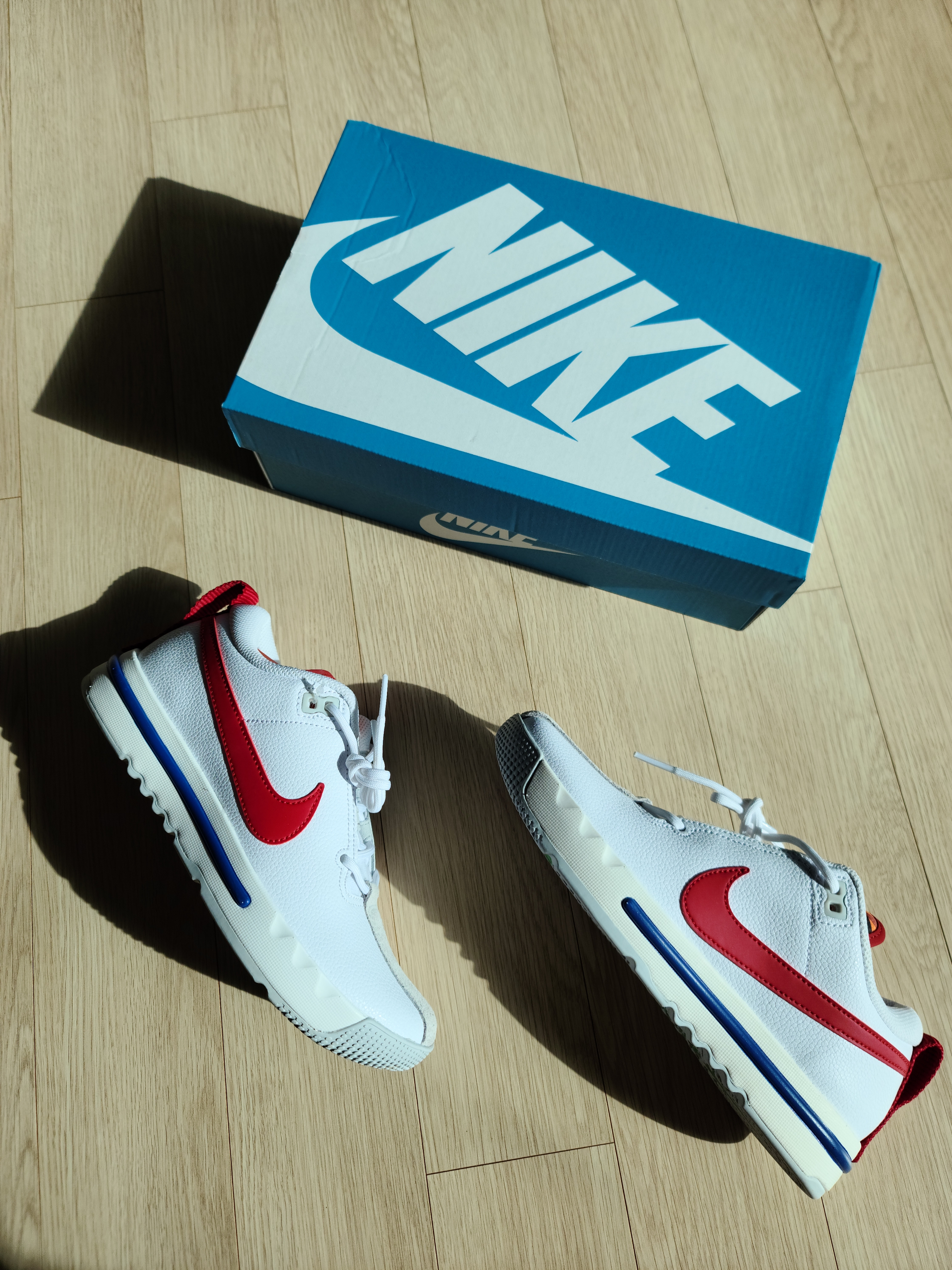 Nike Air Sesh White Varsity Red 착용 스타일 - 1