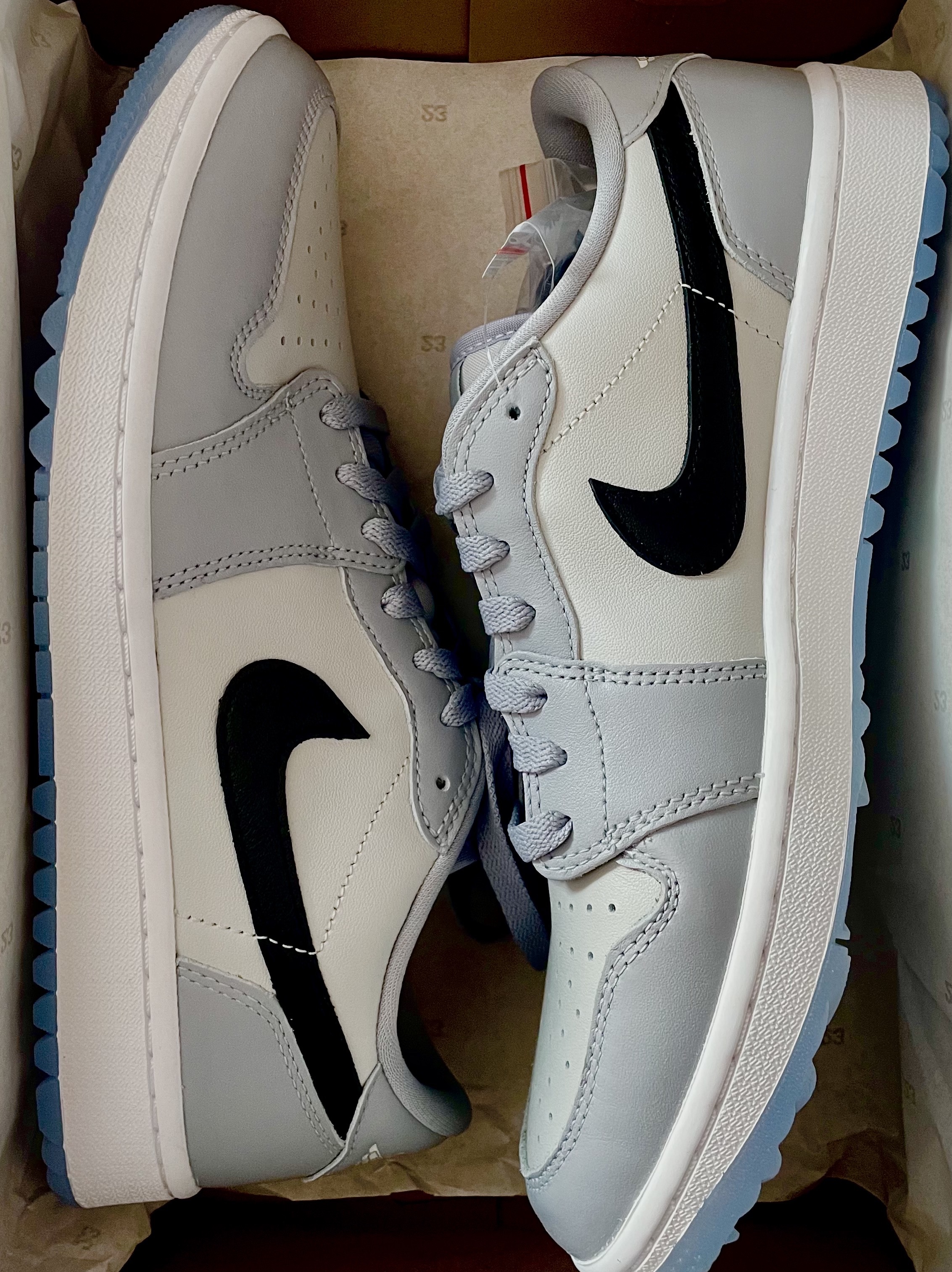 Jordan 1 Low Golf Wolf Grey 착용 스타일