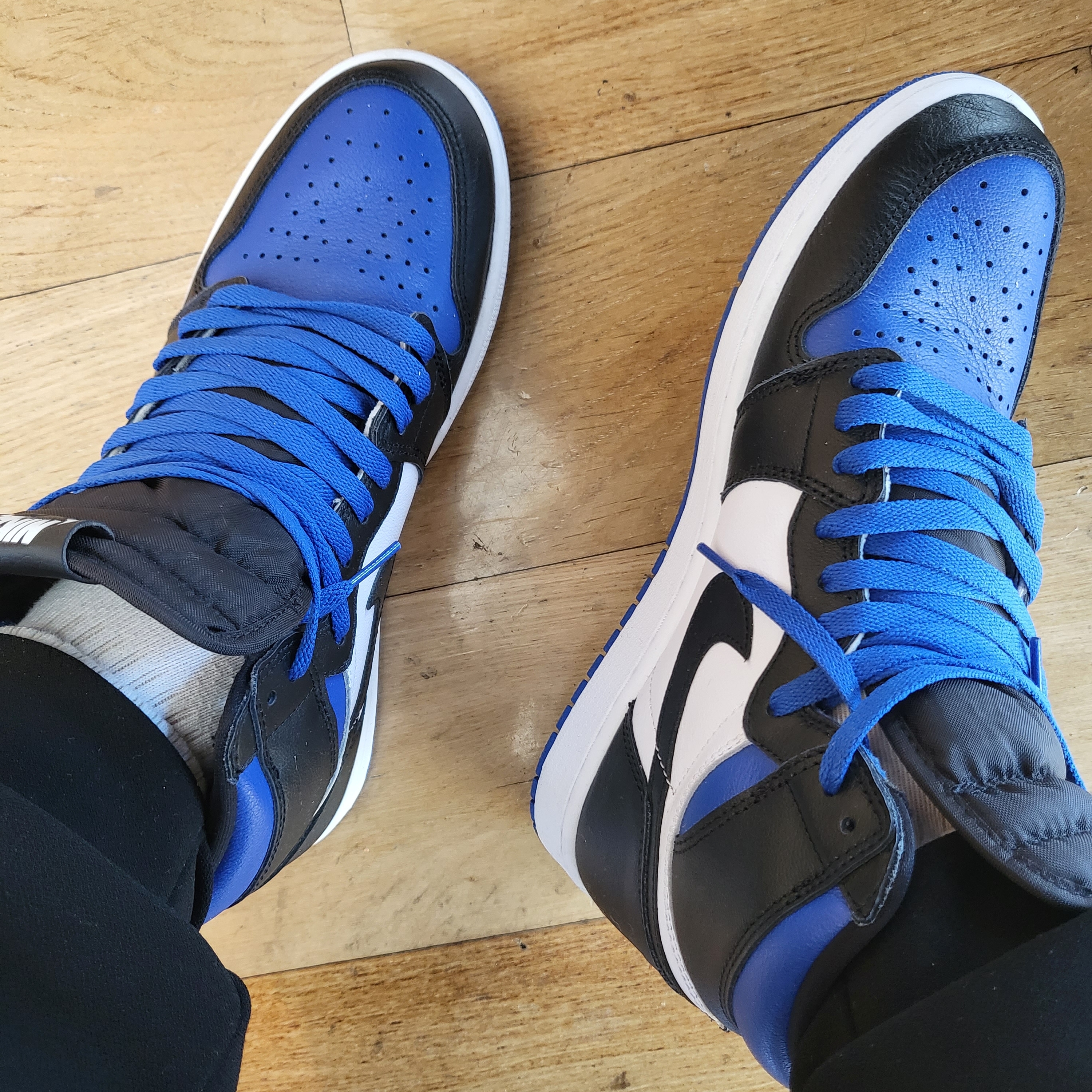 Jordan 1 Retro High OG Royal Toe 착용 스타일