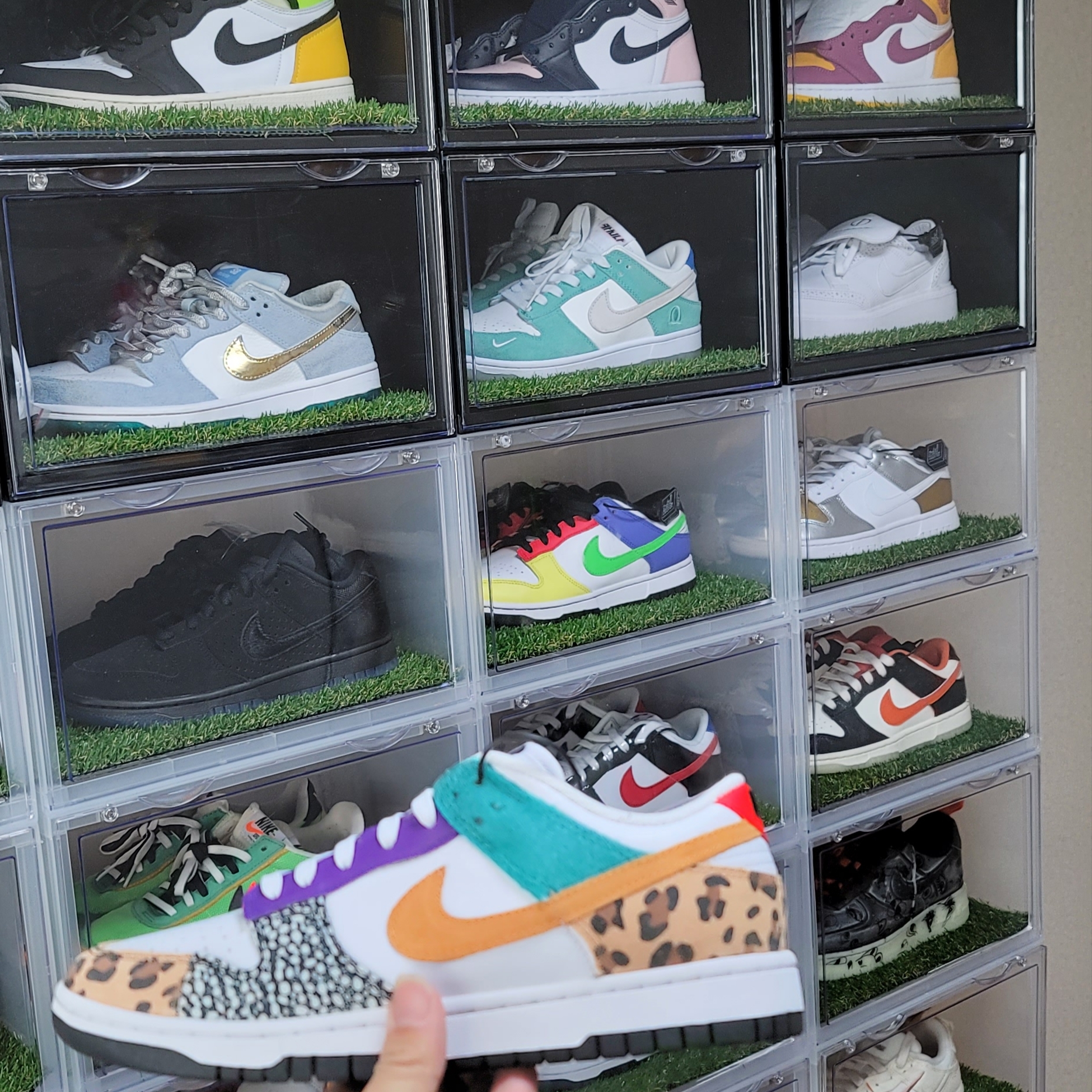 (W) Nike Dunk Low SE Patchwork, Nike x Peaceminusone Air Force 1 Low Para-Noise 2.0 착용 스타일 - 2