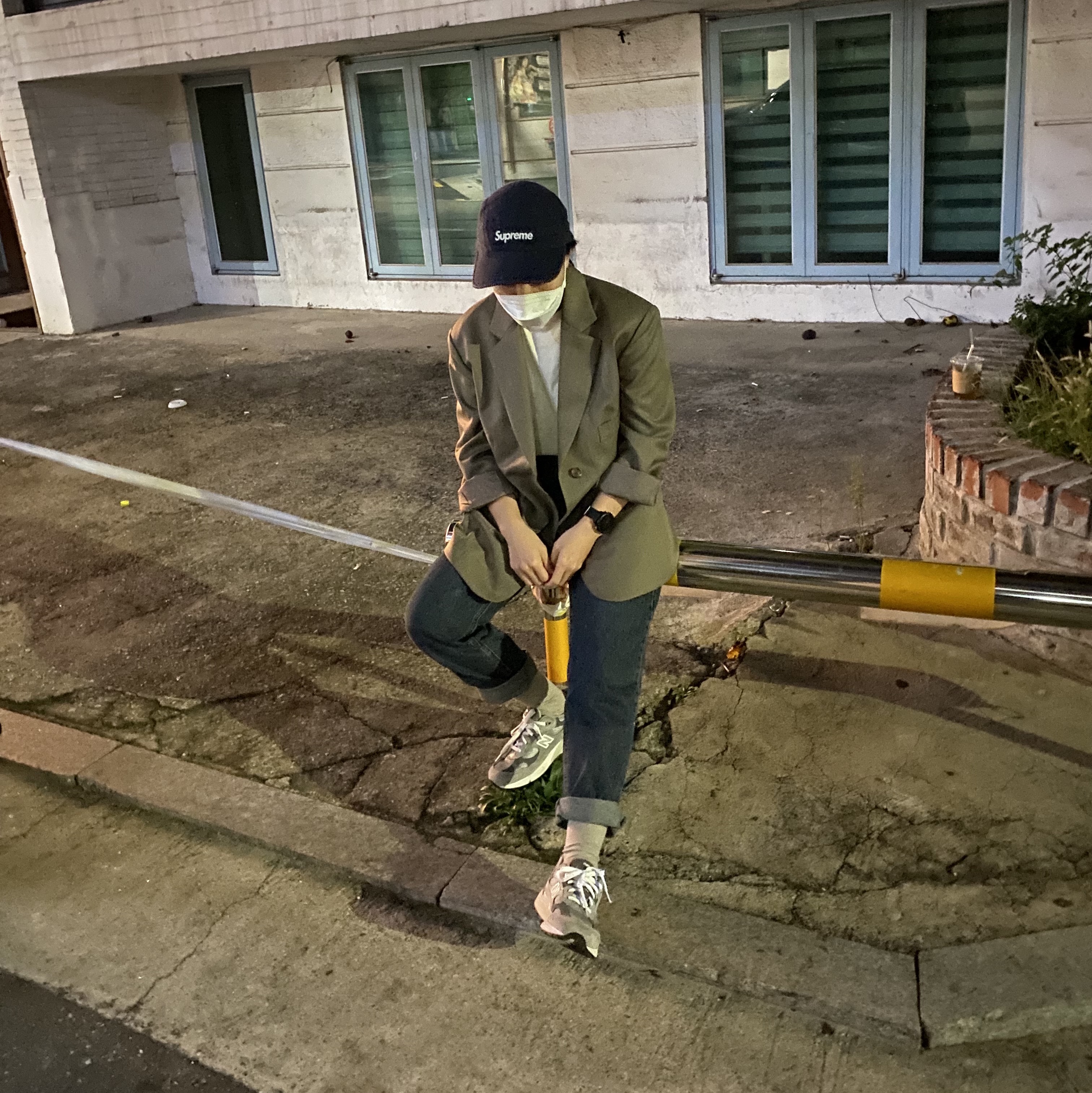 New Balance 992 Made in USA Grey - D Standard, Supreme Linen Camp Cap Navy - 21SS 착용 스타일