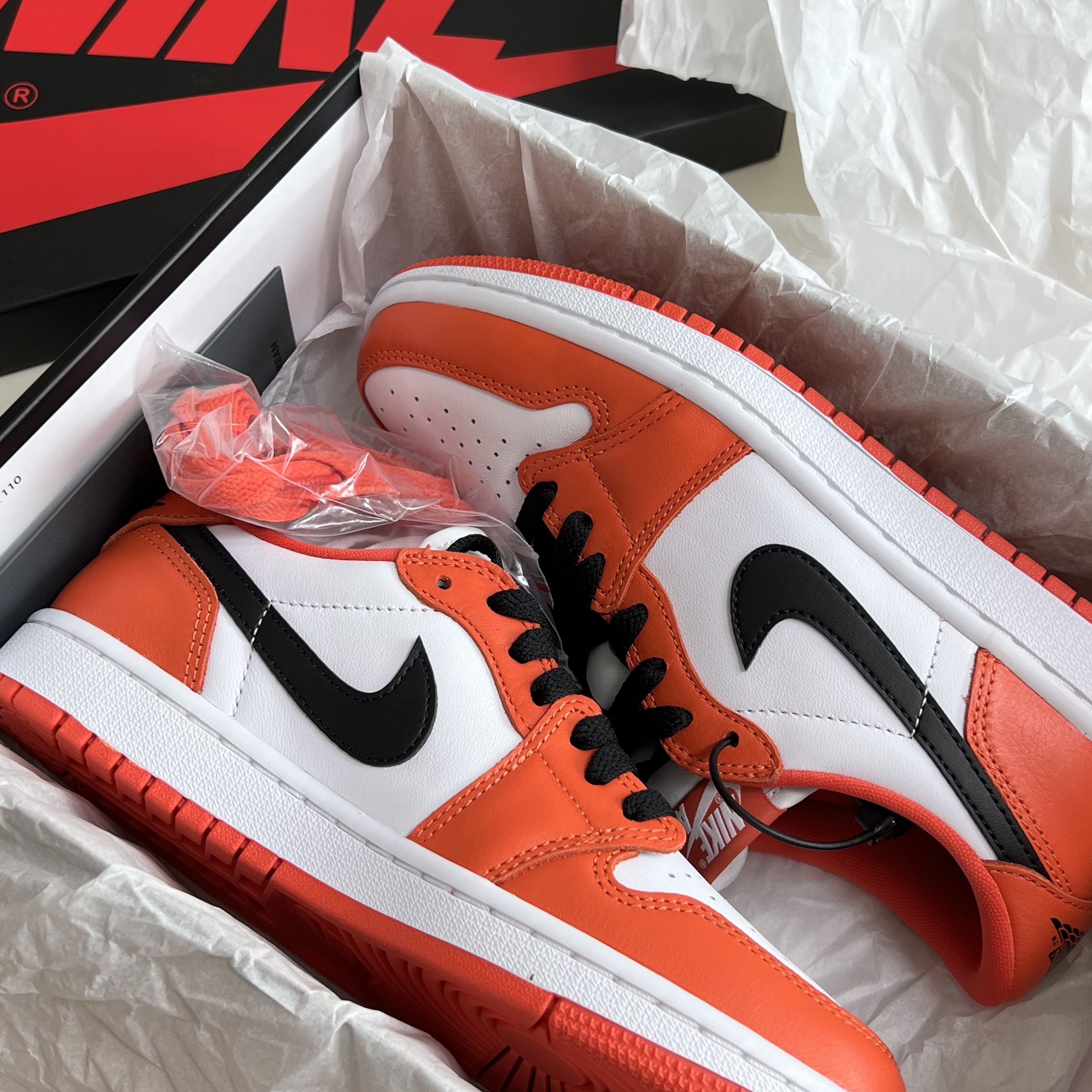 (W) Jordan 1 Low OG Starfish 착용 스타일 - 2