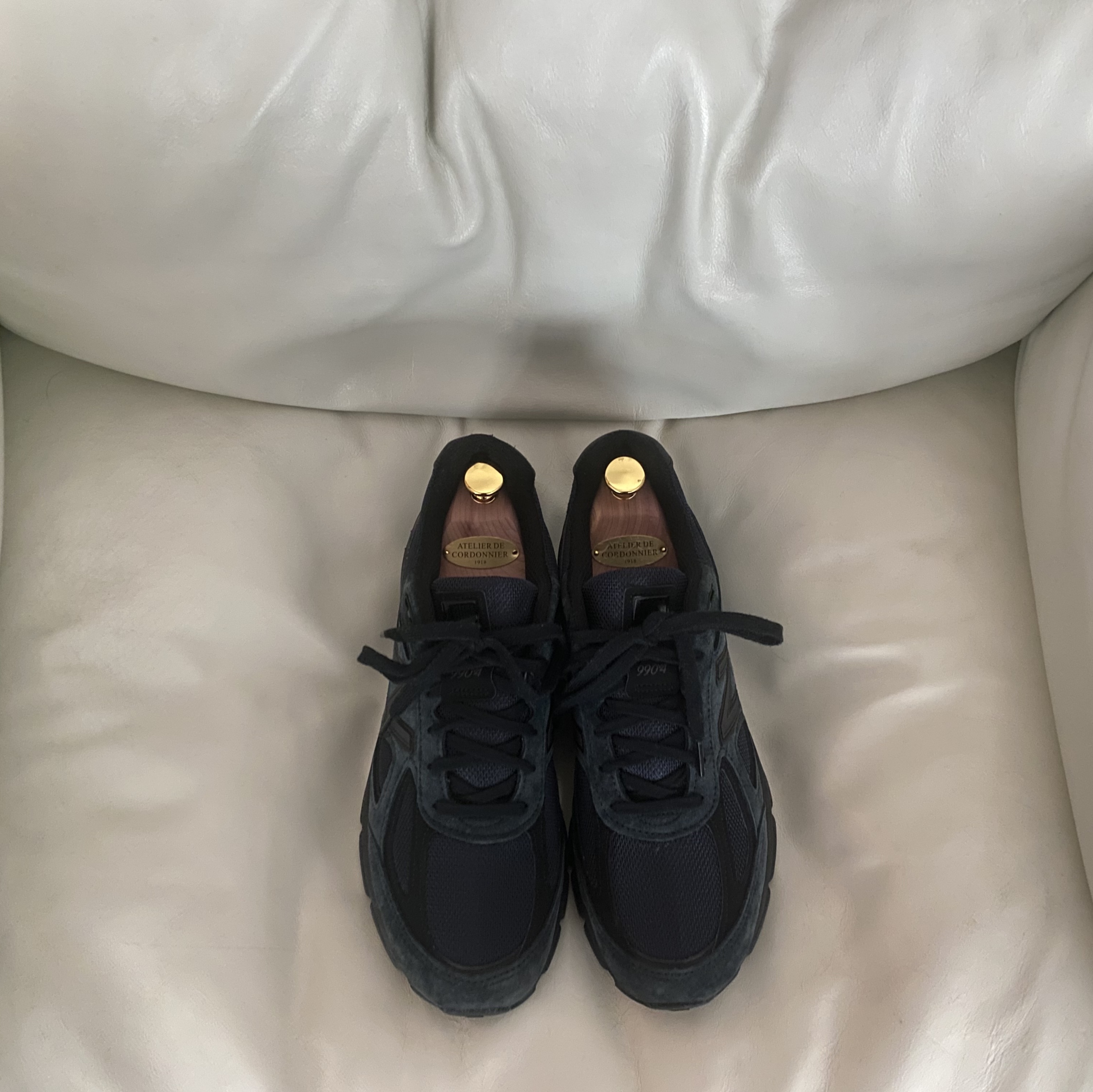 New Balance x JJJJound 990v4 Navy 착용 스타일 - 1