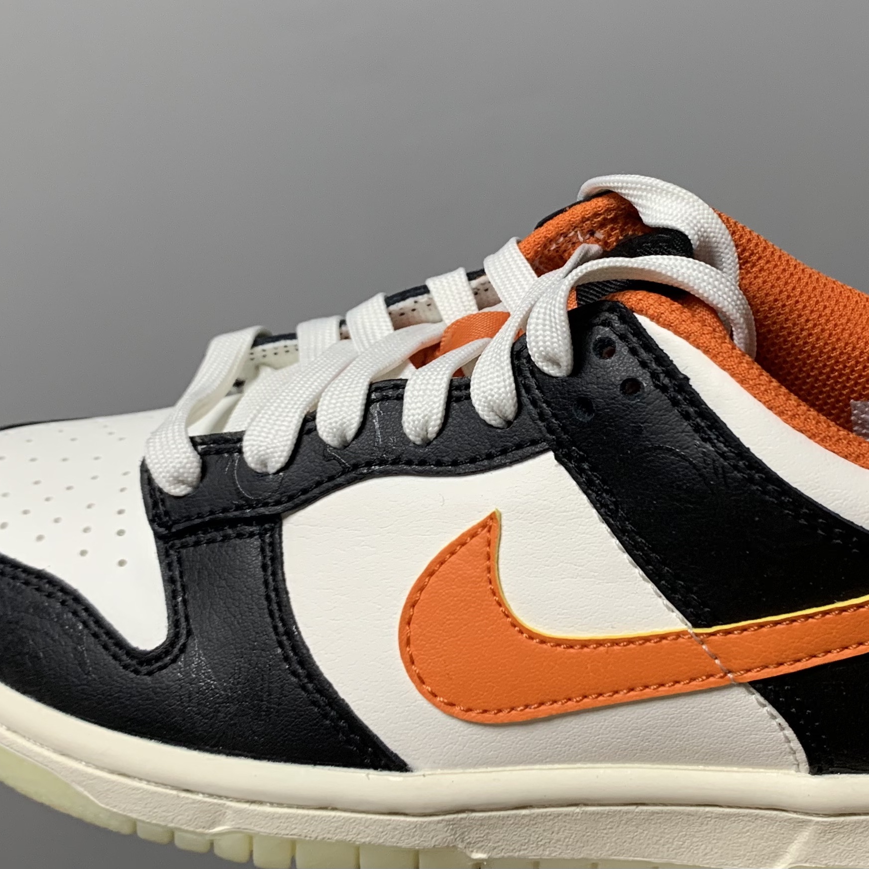 (GS) Nike Dunk Low PRM Halloween, Nike Dunk Low Retro PRM Halloween 착용 스타일 - 2