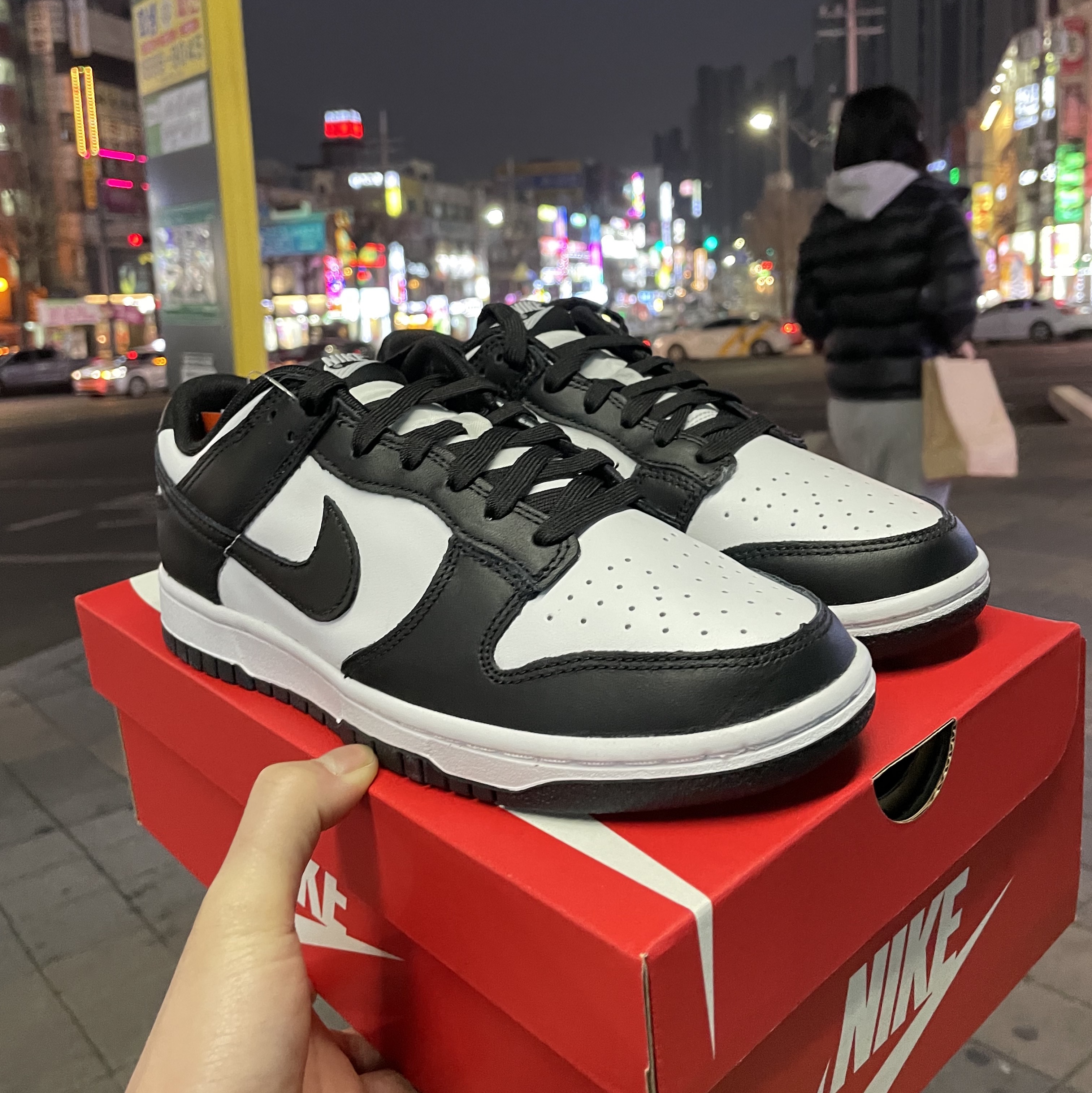 Nike Dunk Low Retro Black, (W) Nike Dunk Low Black 착용 스타일 - 2