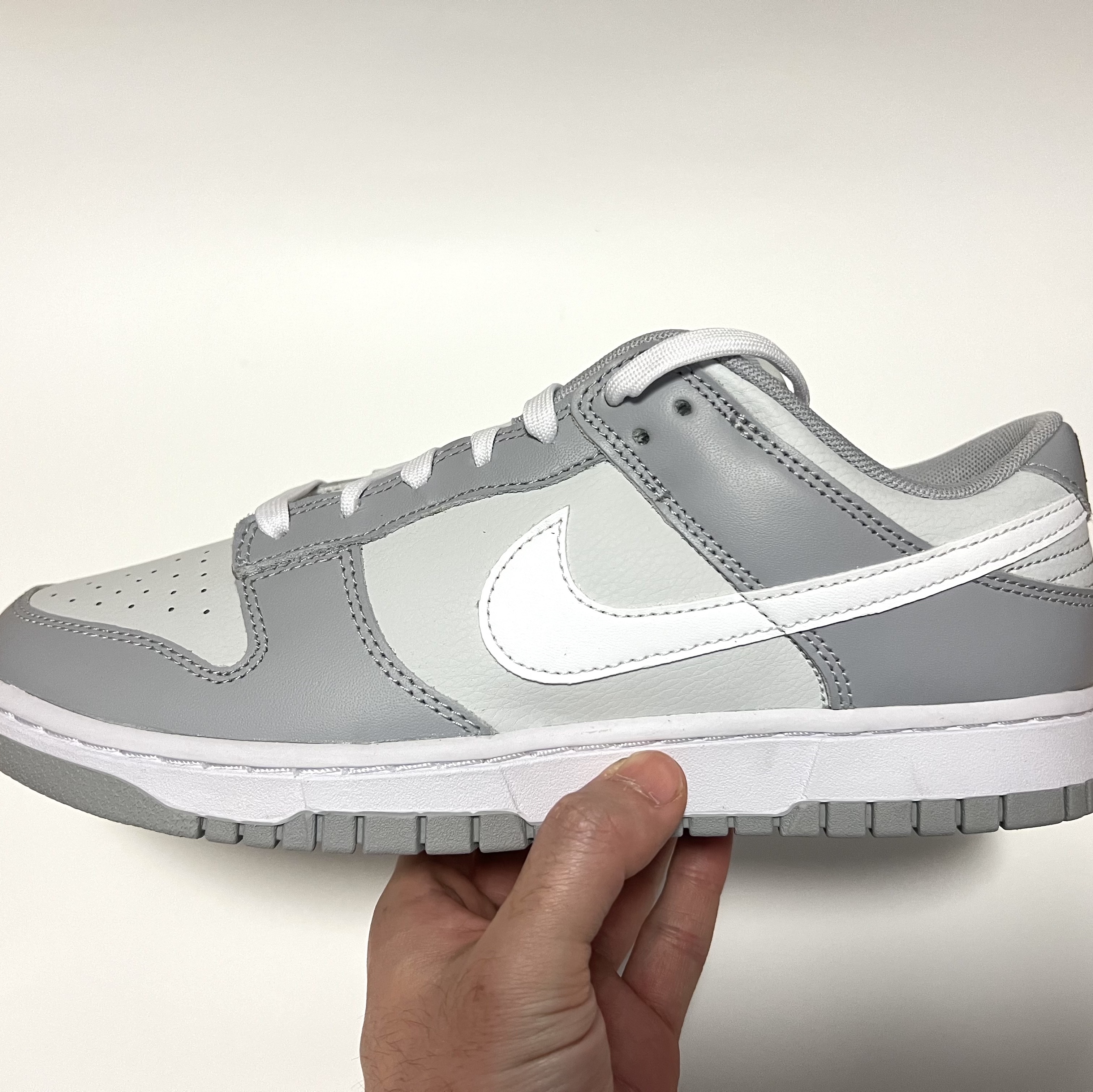 Nike Dunk Low Retro Wolf Grey 착용 스타일