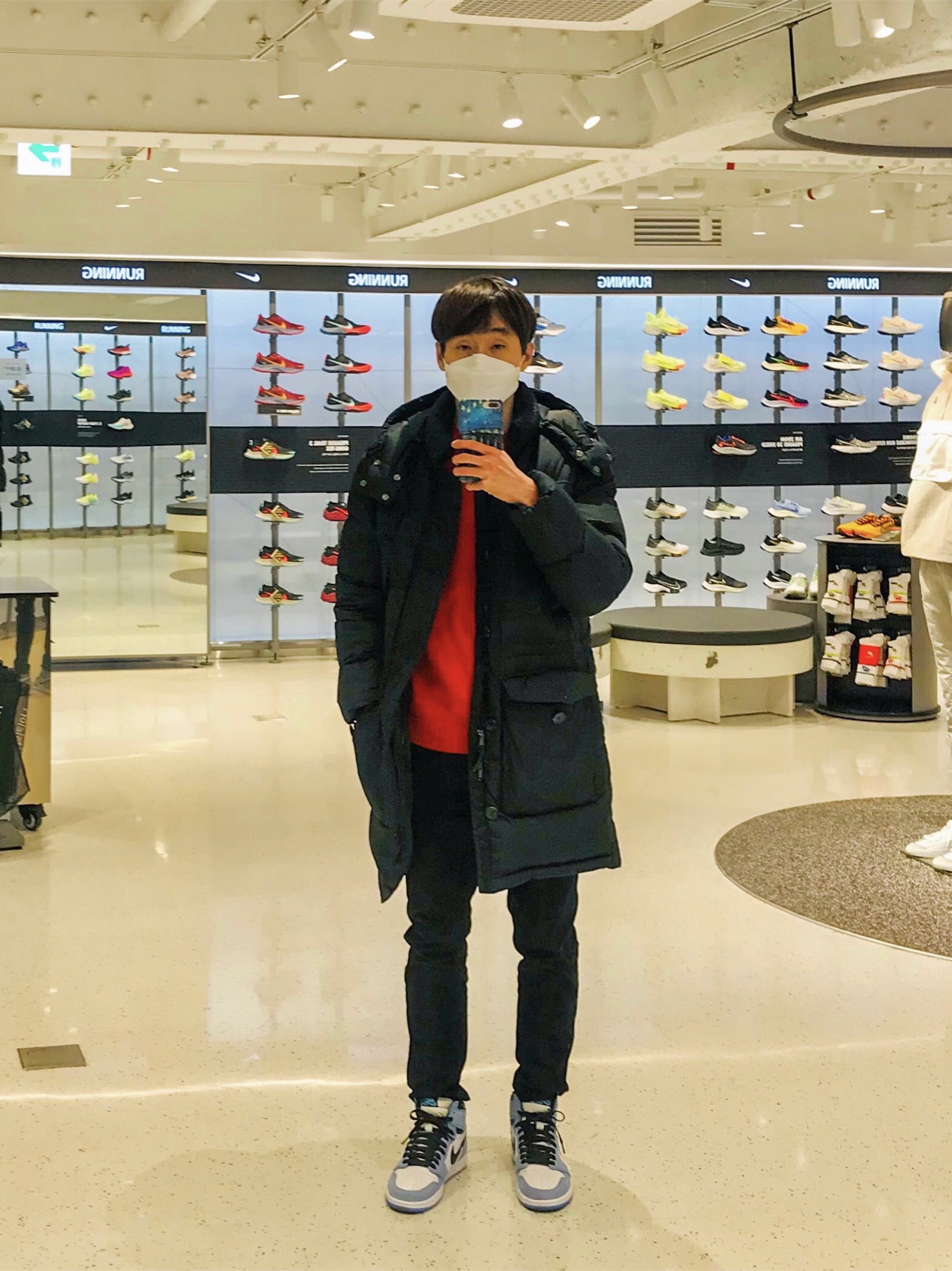Jordan 1 Retro High OG University Blue 착용 스타일