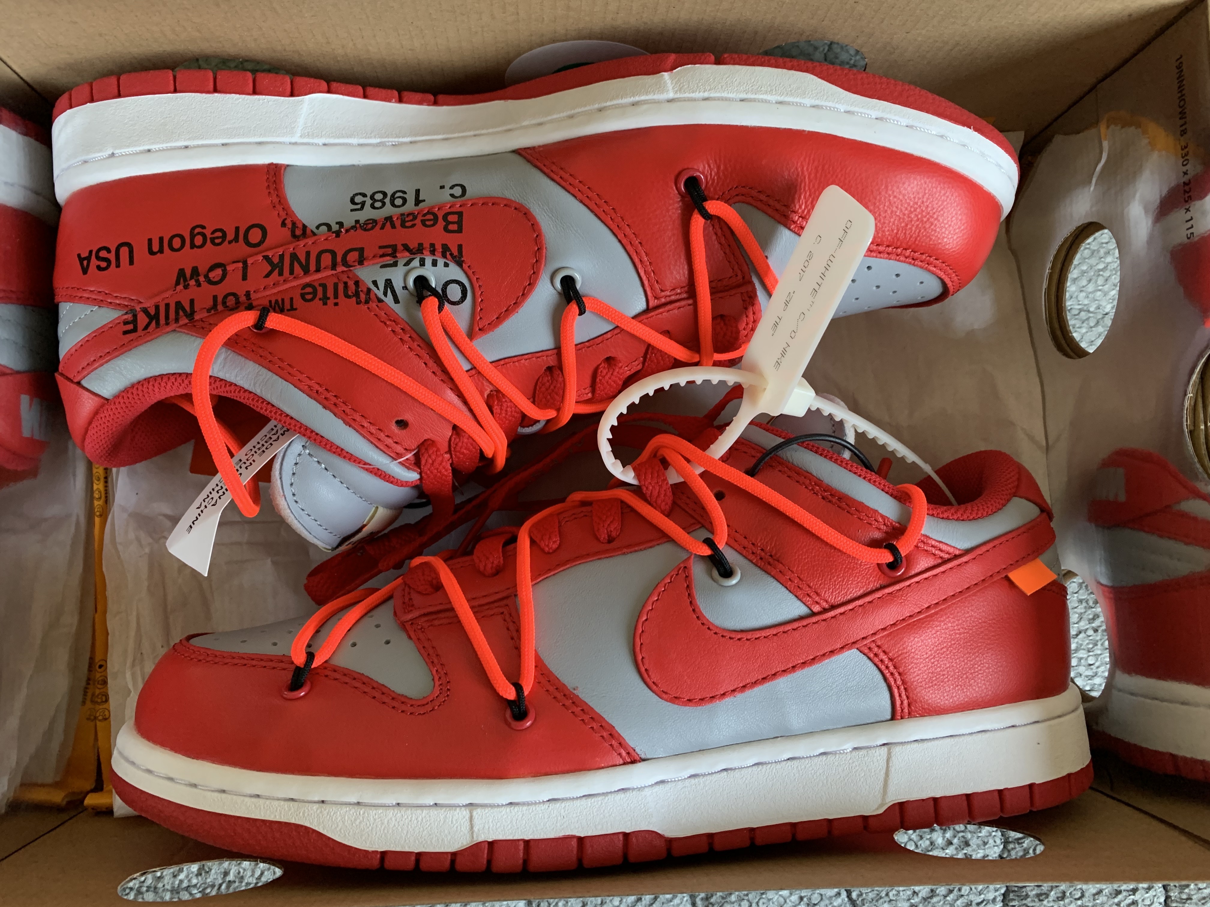 Nike x Off-White Dunk Low University Red 착용 스타일 - 1