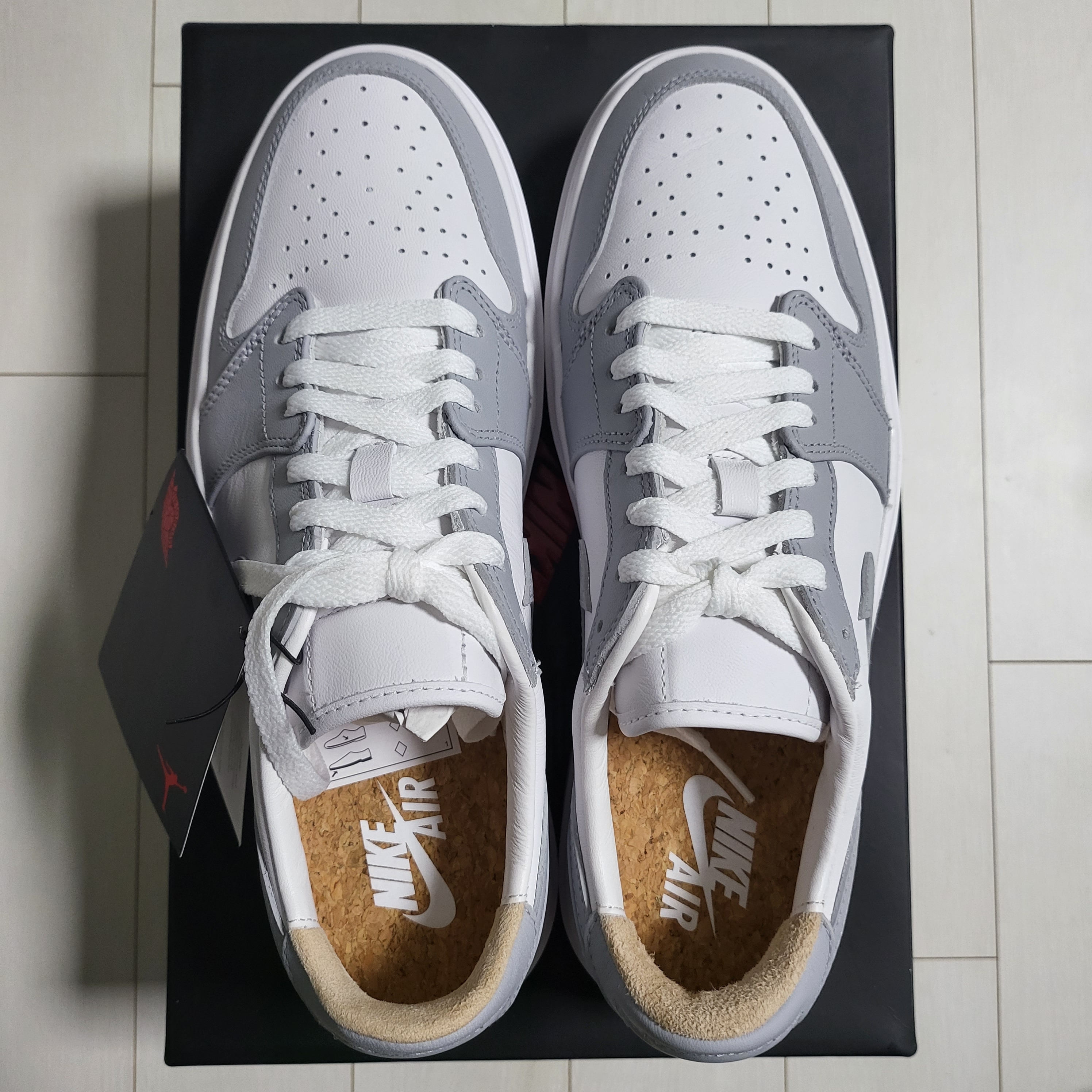 (W) Jordan 1 Elevate Low White and Wolf Grey 착용 스타일 - 3