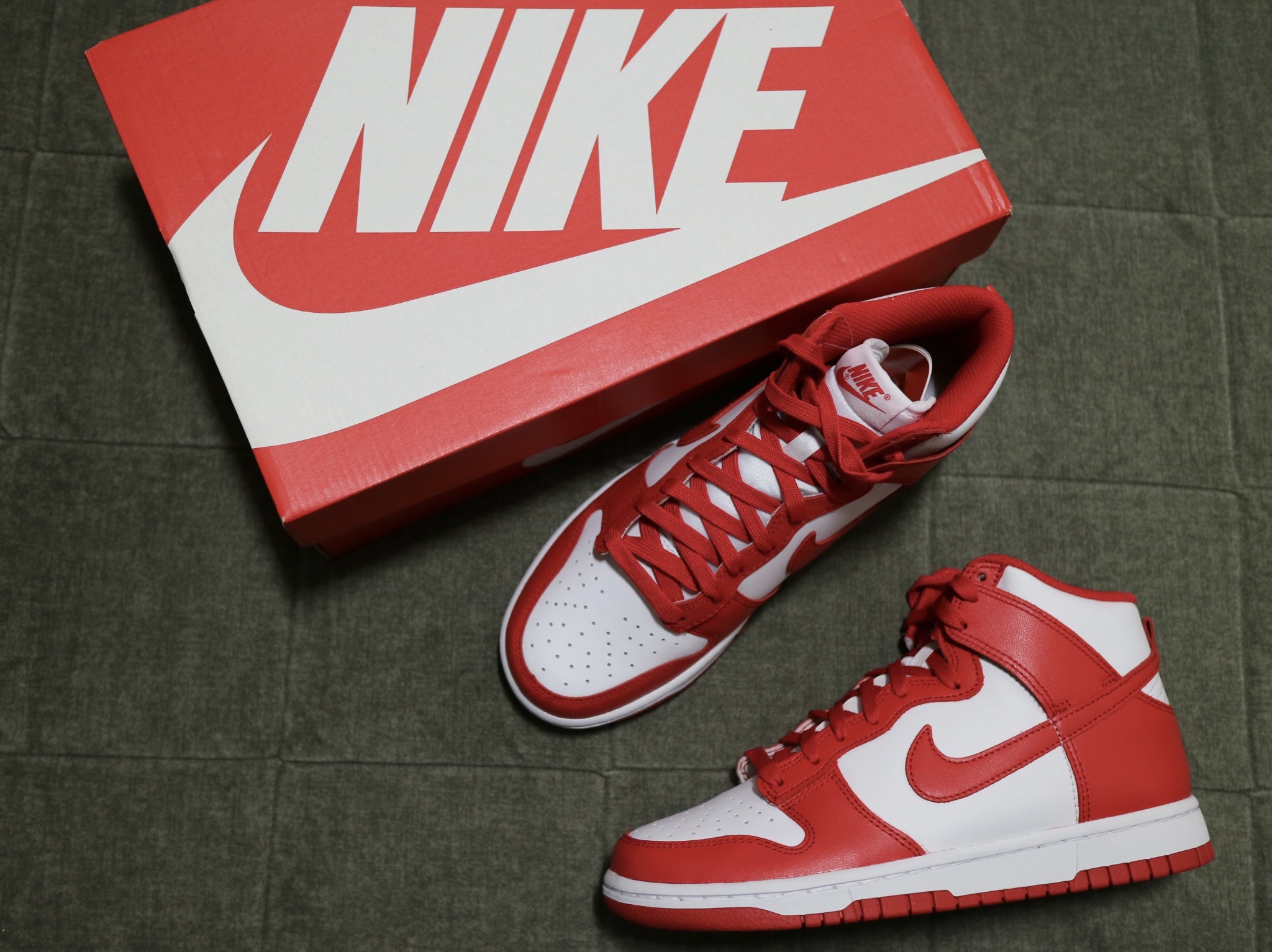 Nike Dunk High Retro Championship White and Red 착용 스타일 - 5