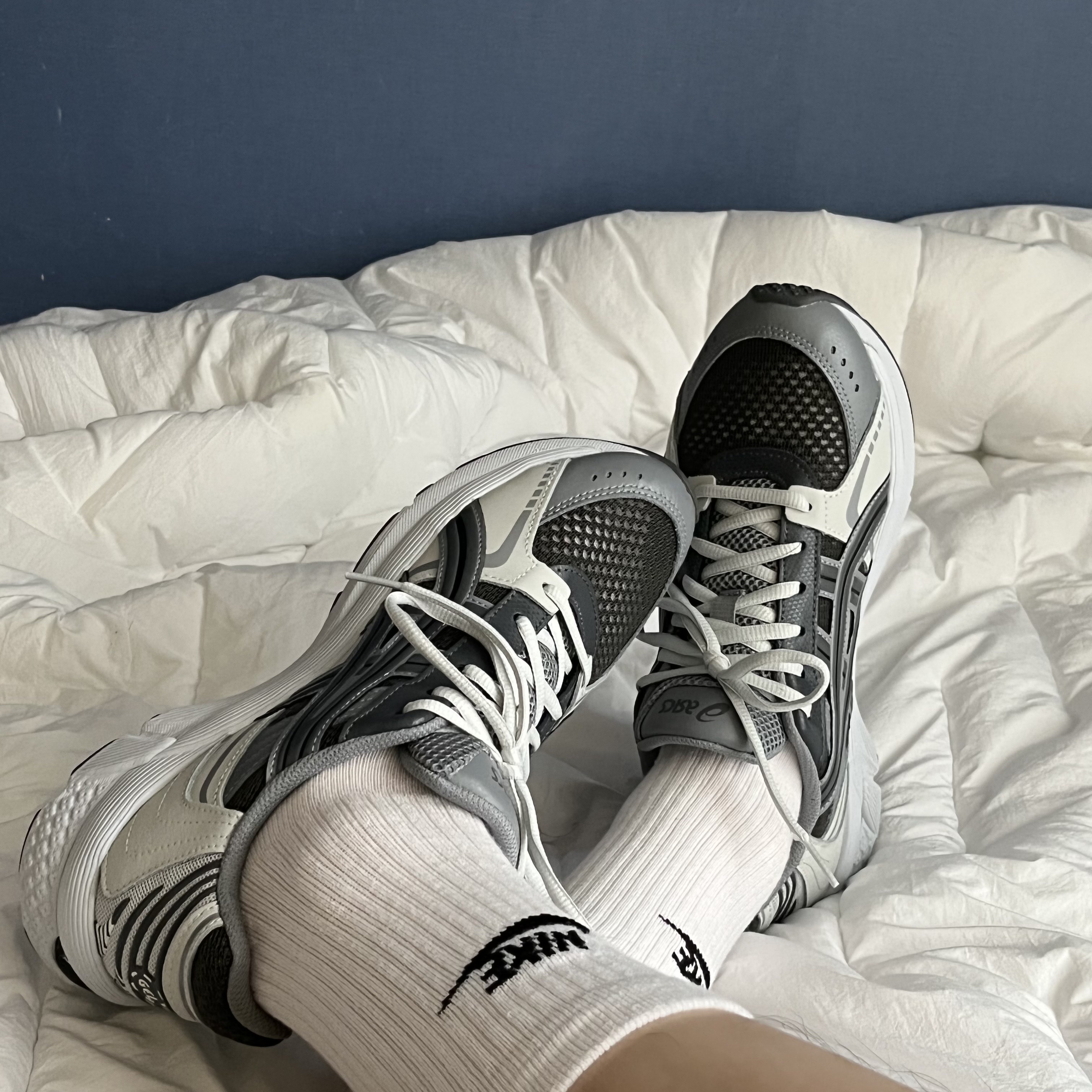 Asics Gel-Kyrios Carrier Grey 착용 스타일 - 3