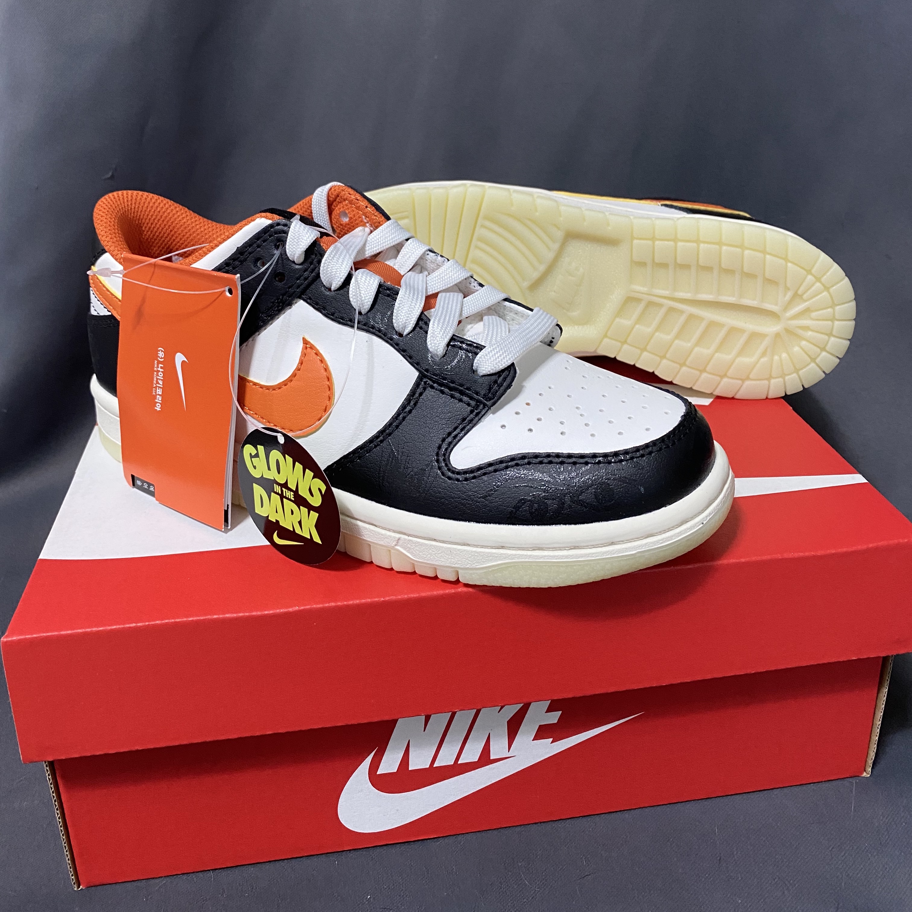 Nike Dunk Low Retro PRM Halloween 착용 스타일 - 3