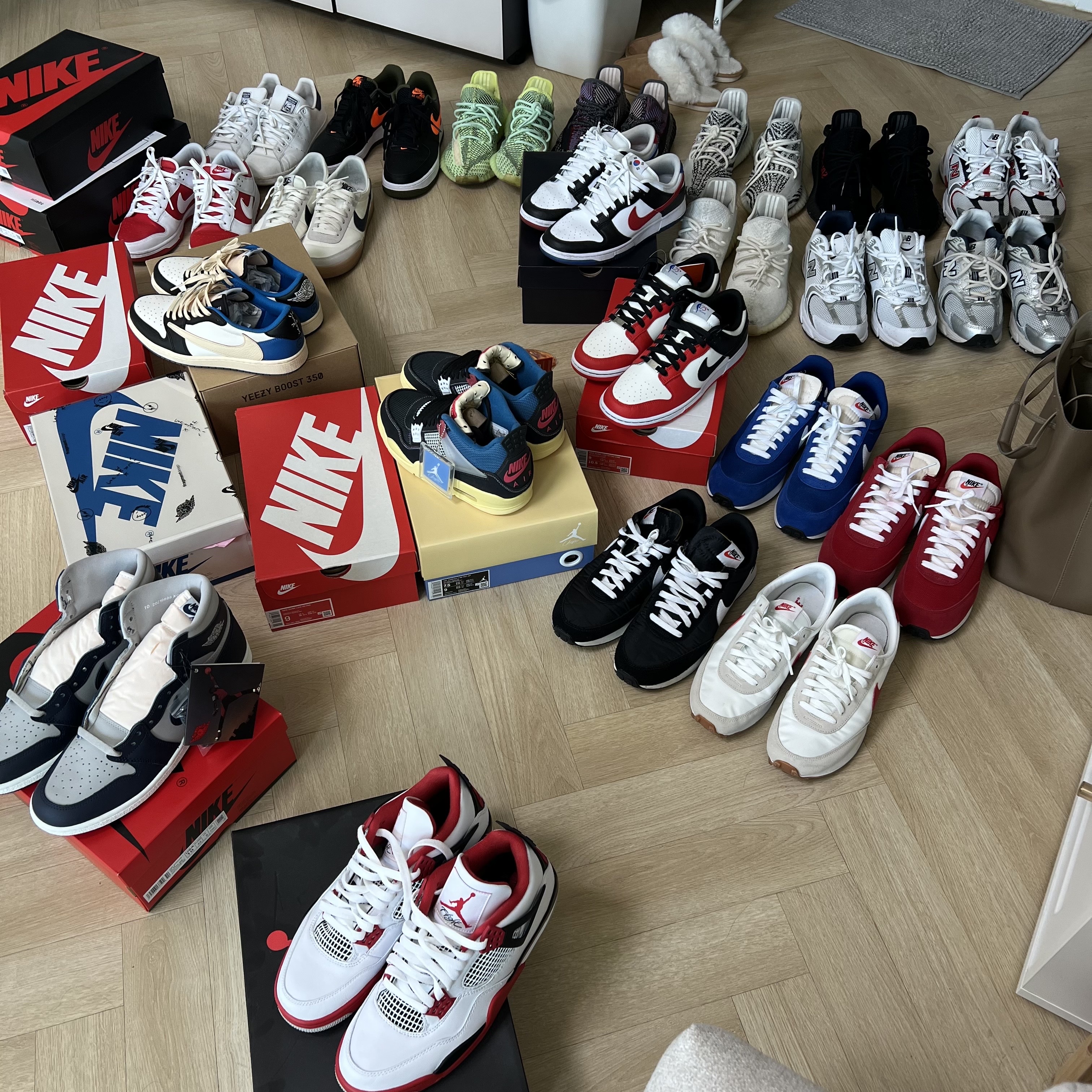 Jordan 4 Retro OG Fire Red 2020, Jordan 4 x Union Retro Off Noir 착용 스타일 - 1
