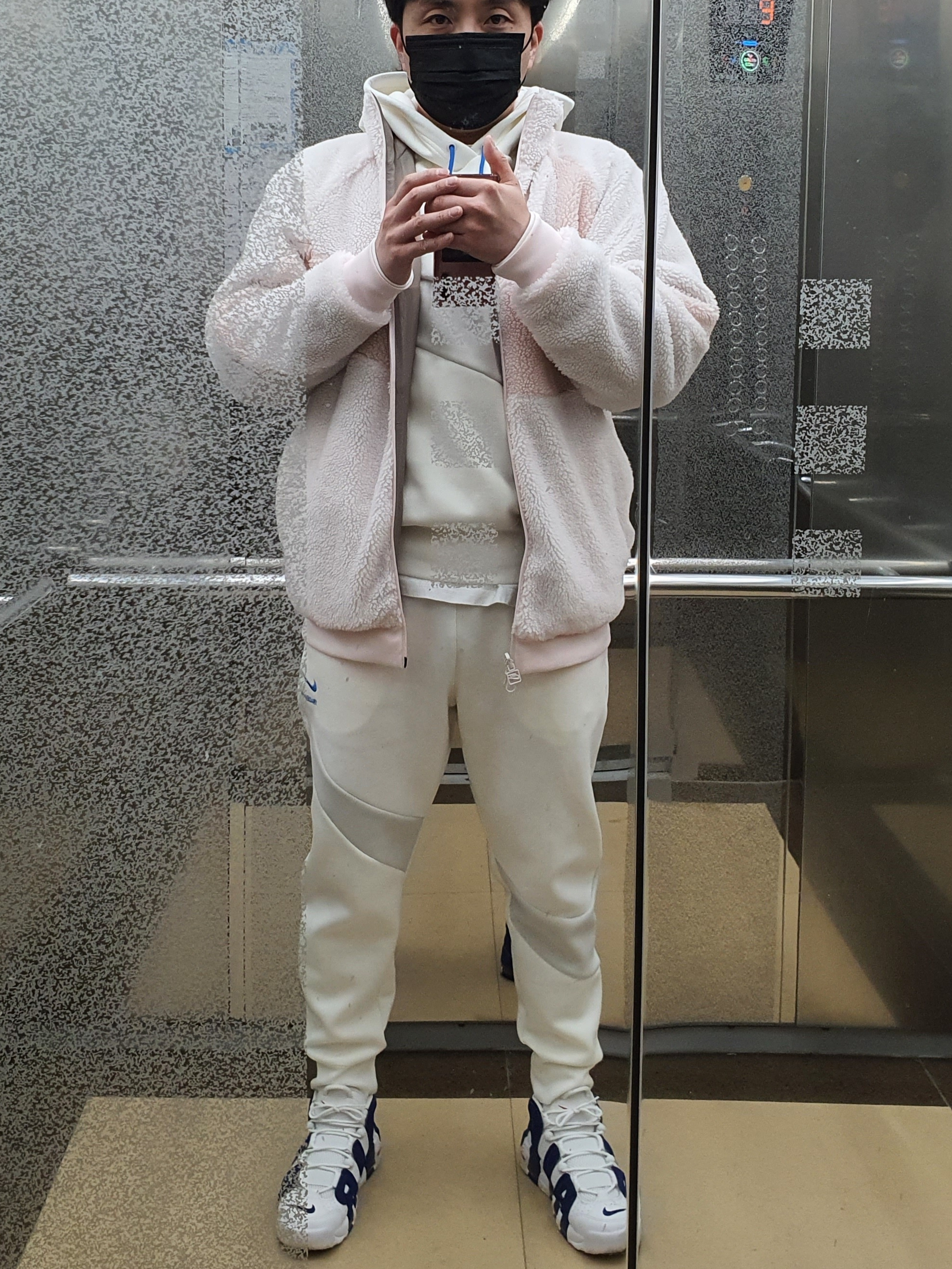 Nike Big Swoosh Full Zip Jacket Light Soft Pink Pink Oxford, Nike Air More Uptempo Knicks 착용 스타일 - 2