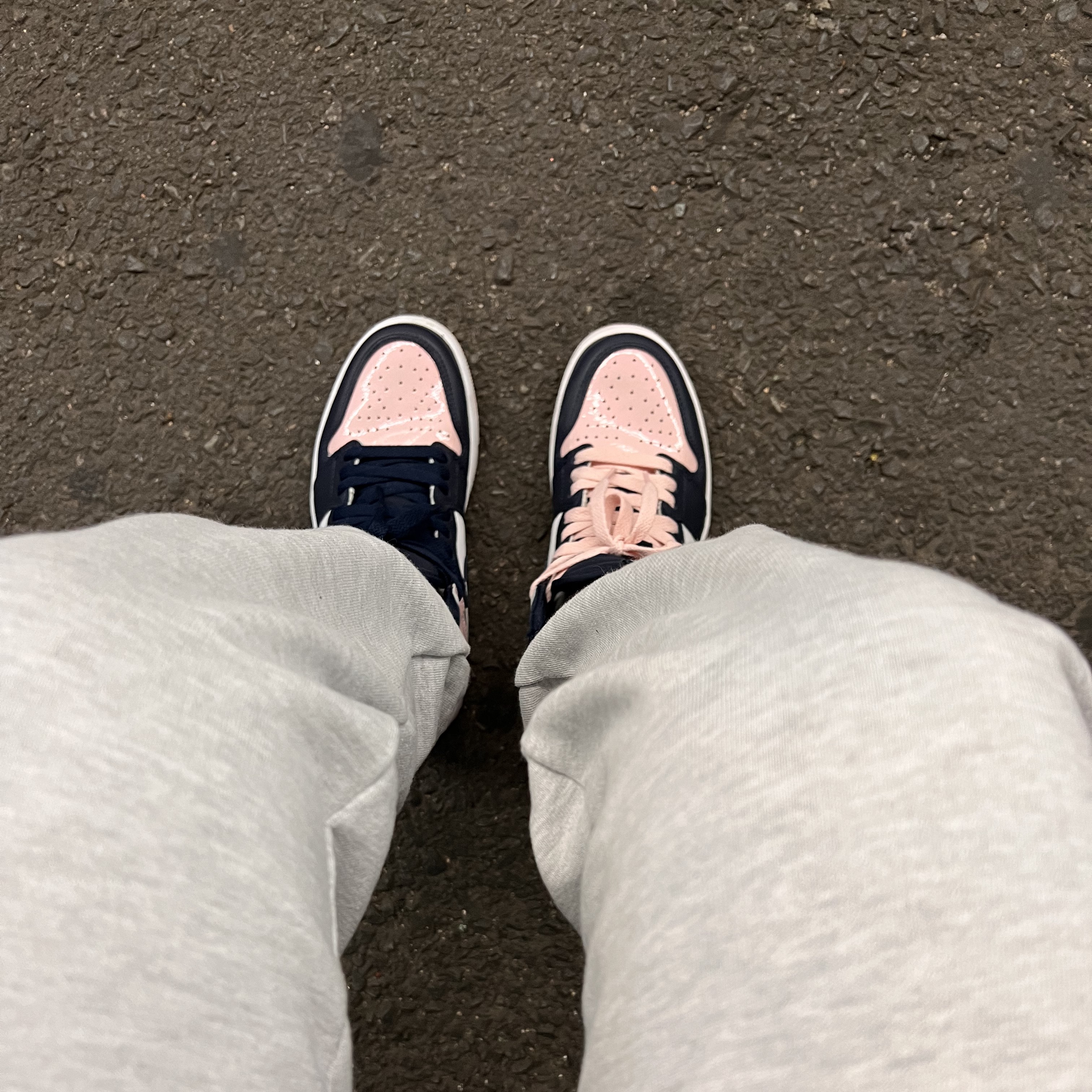 (W) Jordan 1 Retro High OG Atmosphere 착용 스타일