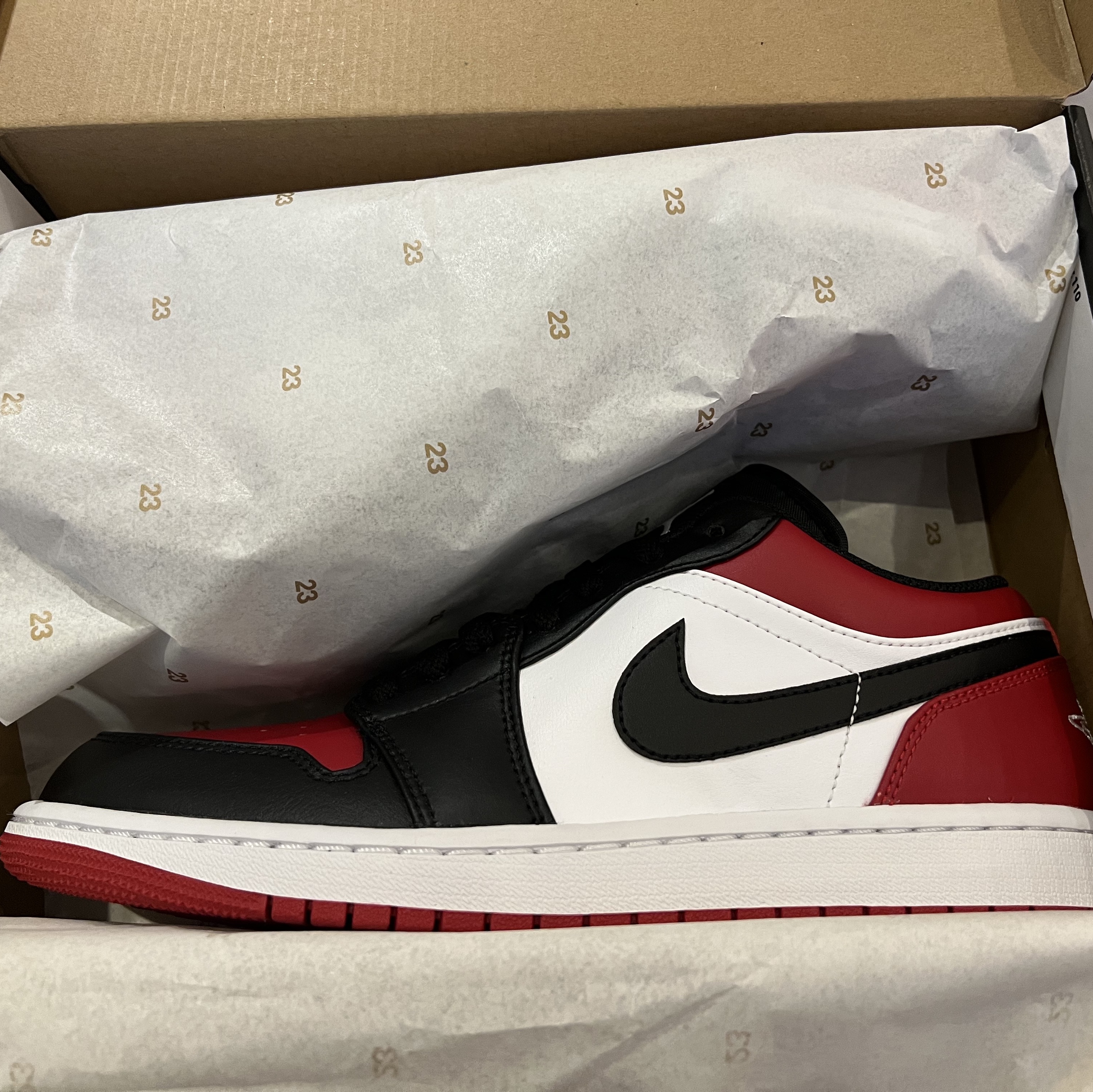Jordan 1 Low Bred Toe, (GS) Jordan 1 Low Bred Toe 착용 스타일