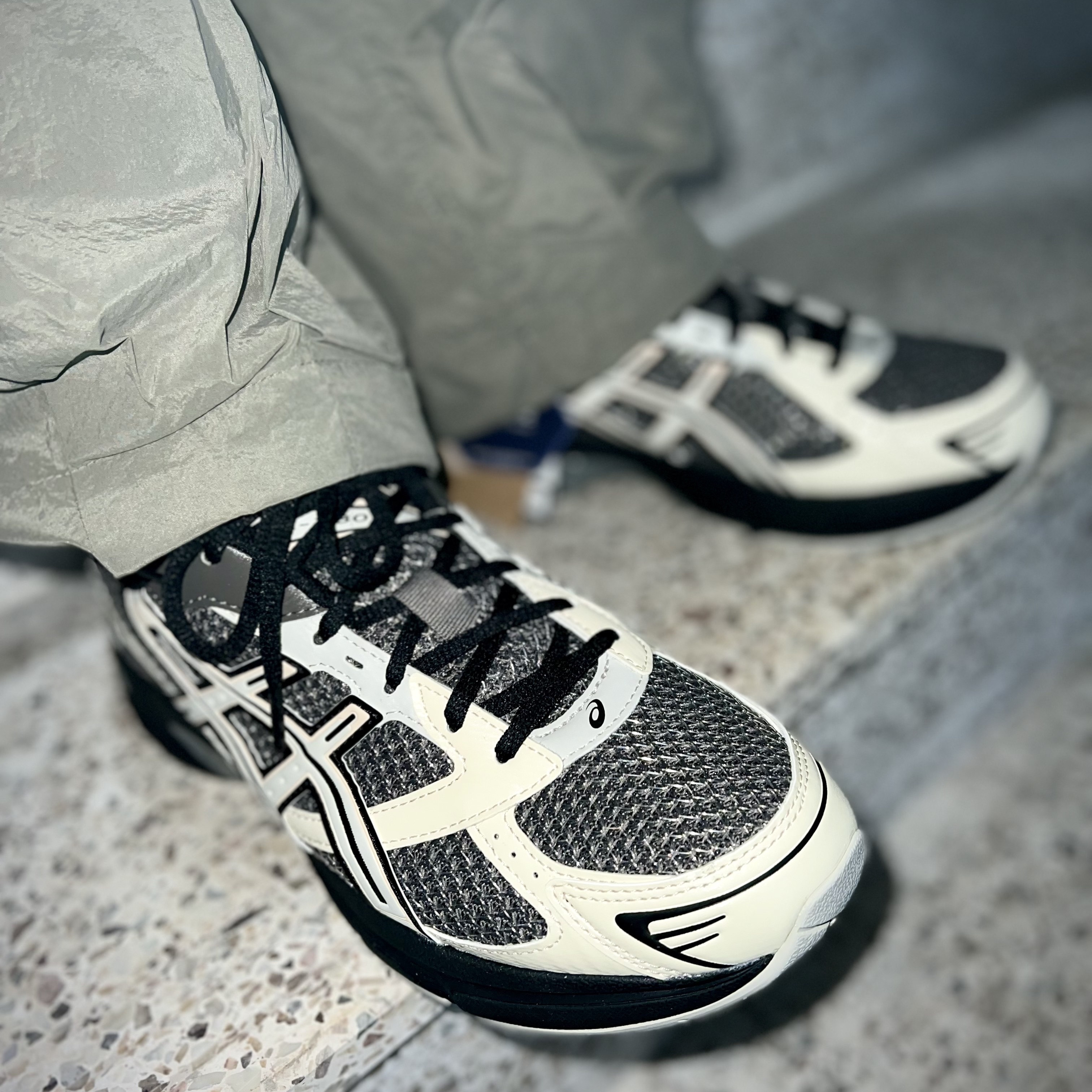 Asics x I4P Gel-1130 Mink Glacier Grey 착용 스타일 - 1