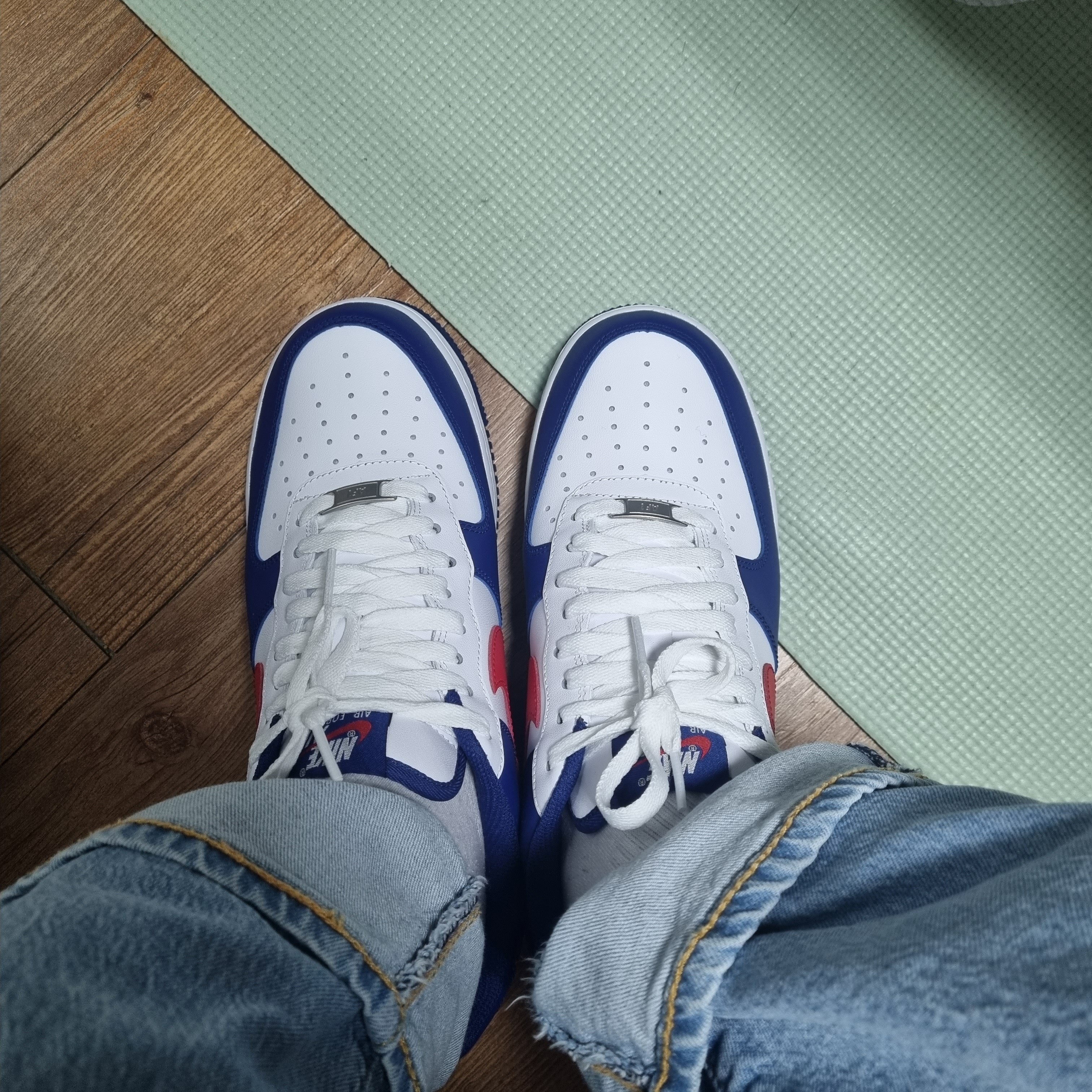 Nike Air Force 1 Low Independence Day 착용 스타일 - 2