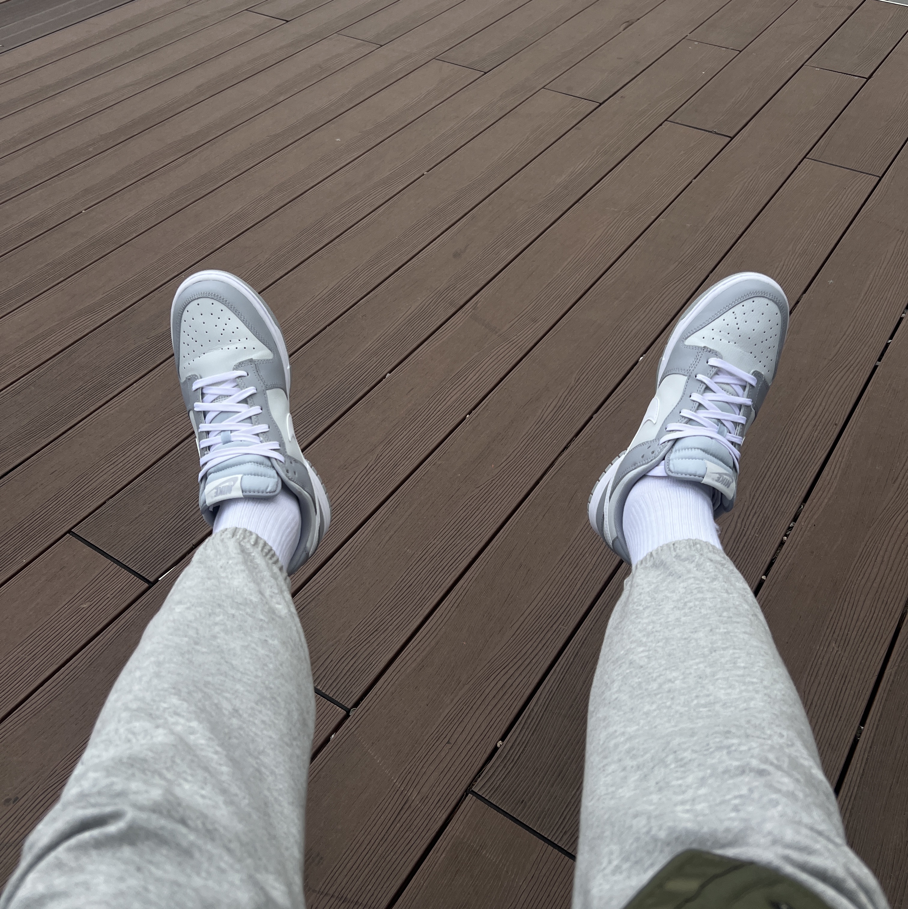 Nike Dunk Low Retro Wolf Grey 착용 스타일