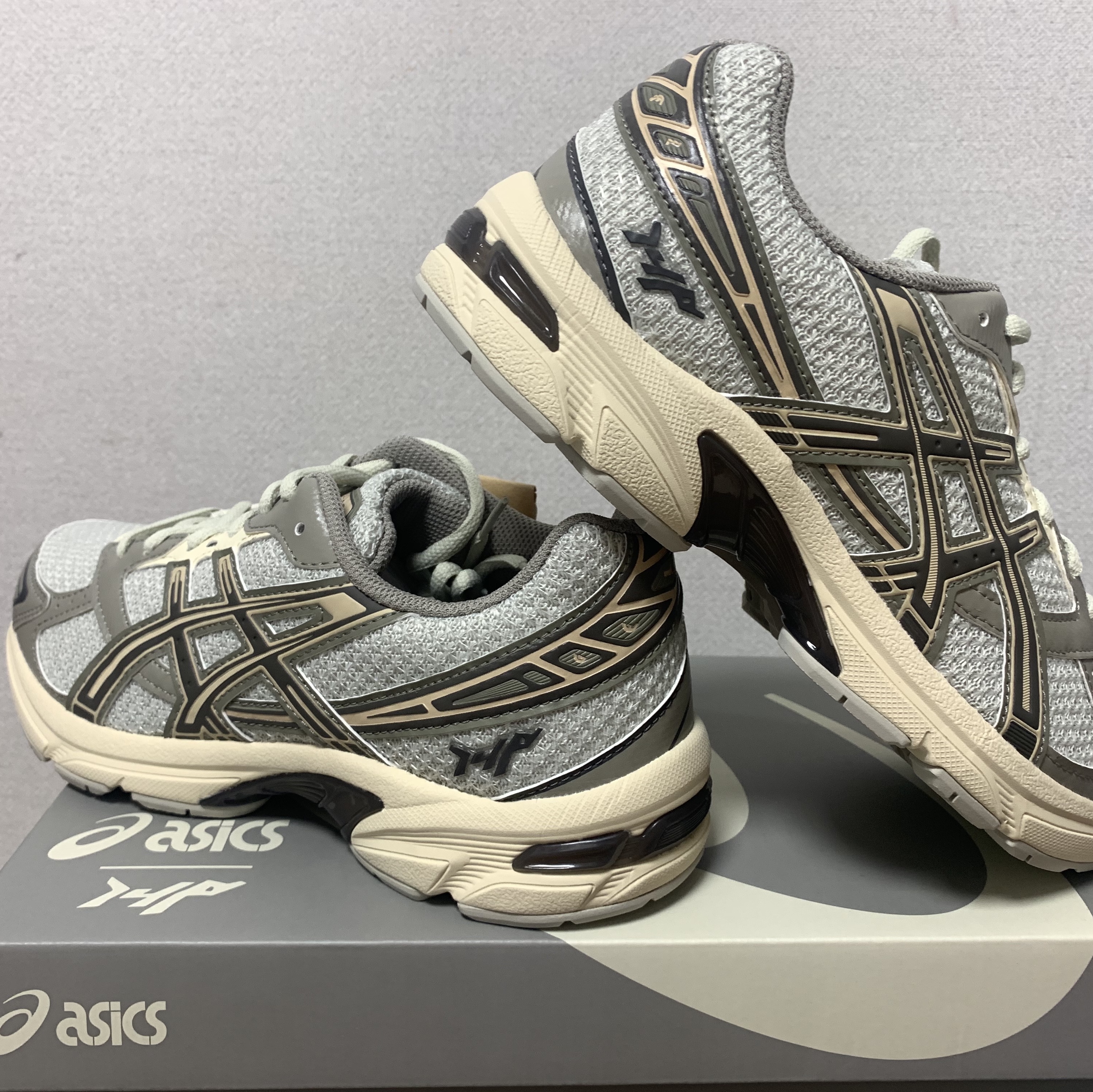 Asics x I4P Gel-1130 Glacier Grey Mink 착용 스타일 - 4