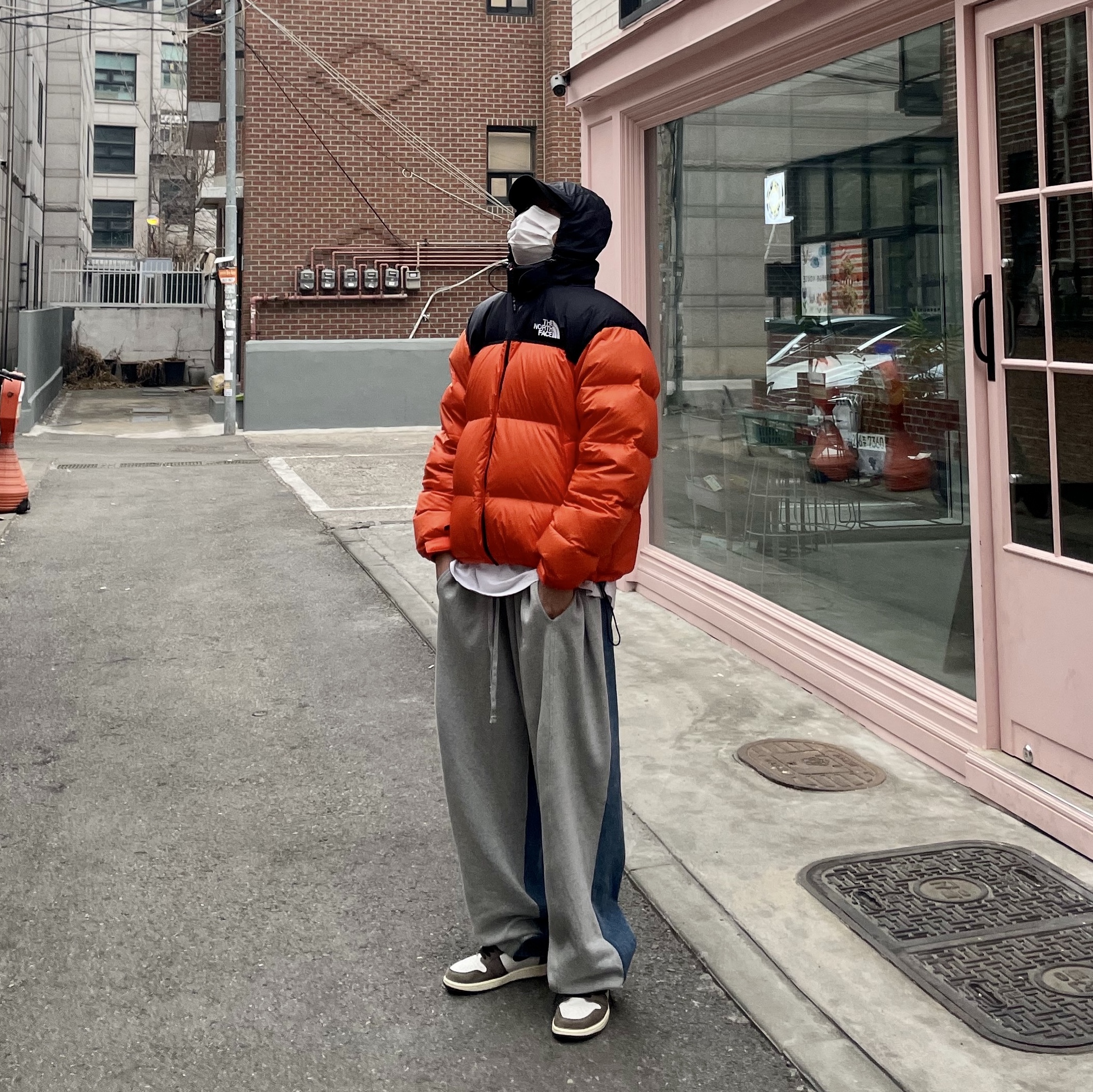 Jordan 1 x Travis Scott Retro High OG SP Mocha 착용 스타일