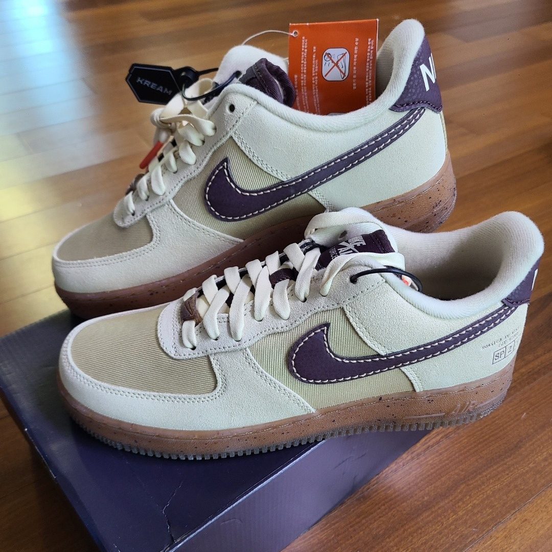 Nike Air Force 1 '07 LV8 Coffee 착용 스타일 - 2