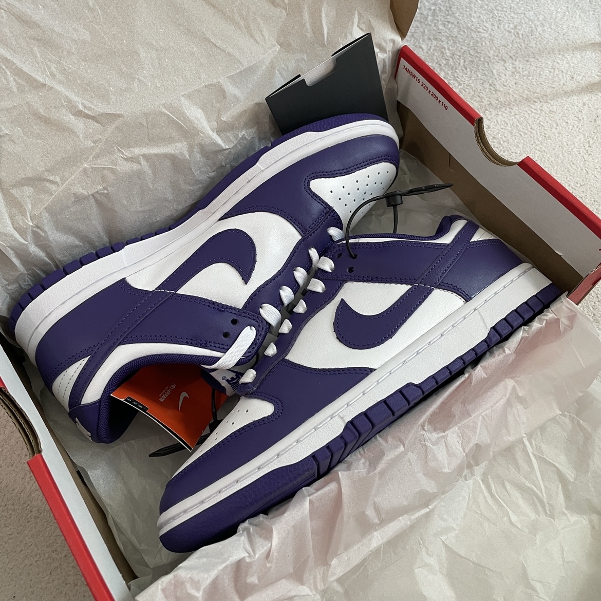 Nike Dunk Low Retro Championship Court Purple, (W) Nike Dunk Low Vintage Midnight Navy 착용 스타일 - 1