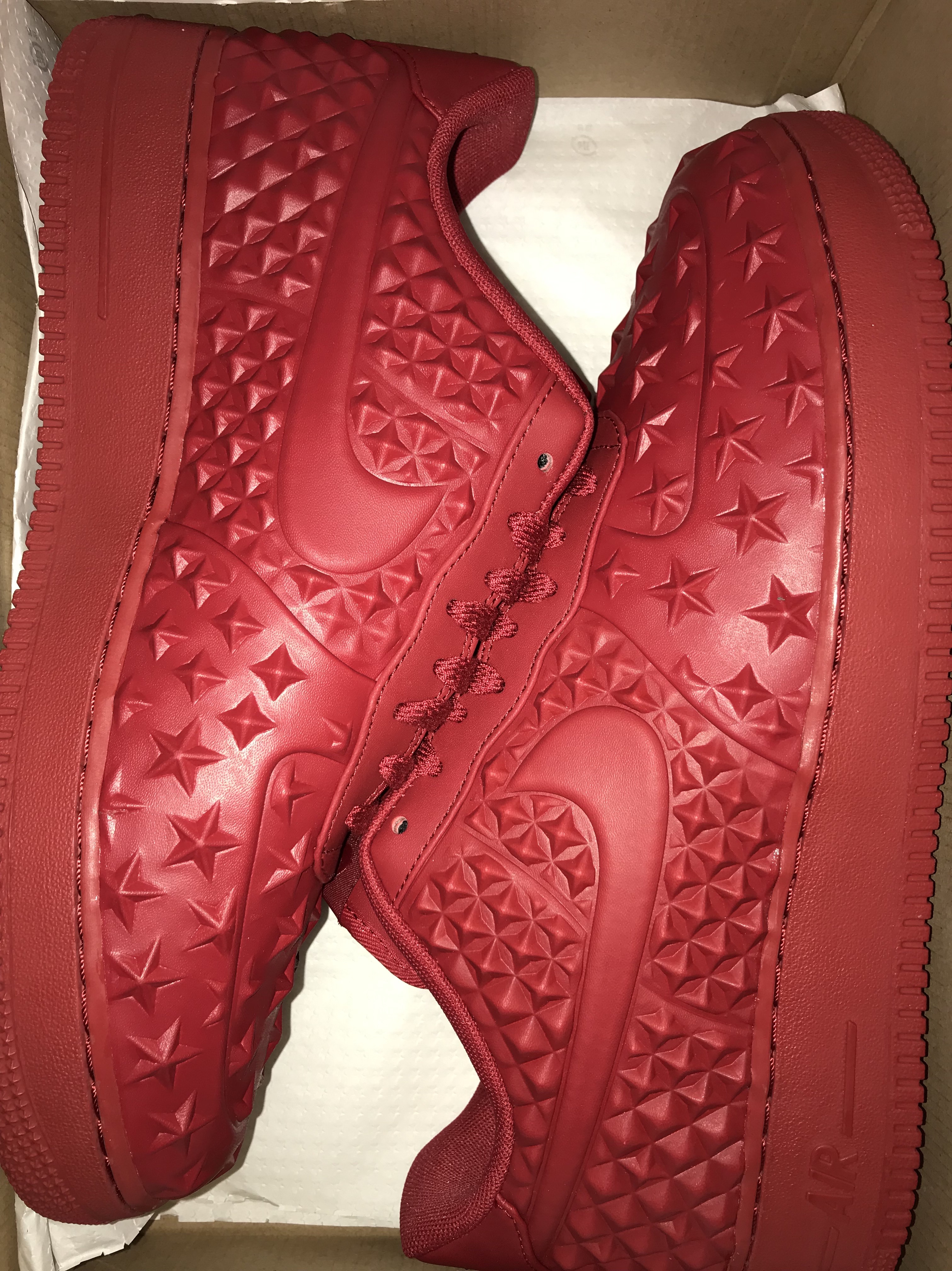 Nike Air Force 1 LV8 VT Independence Day Red, Nike Air Force 1 '07 LV8 Low 1 Triple Red 착용 스타일