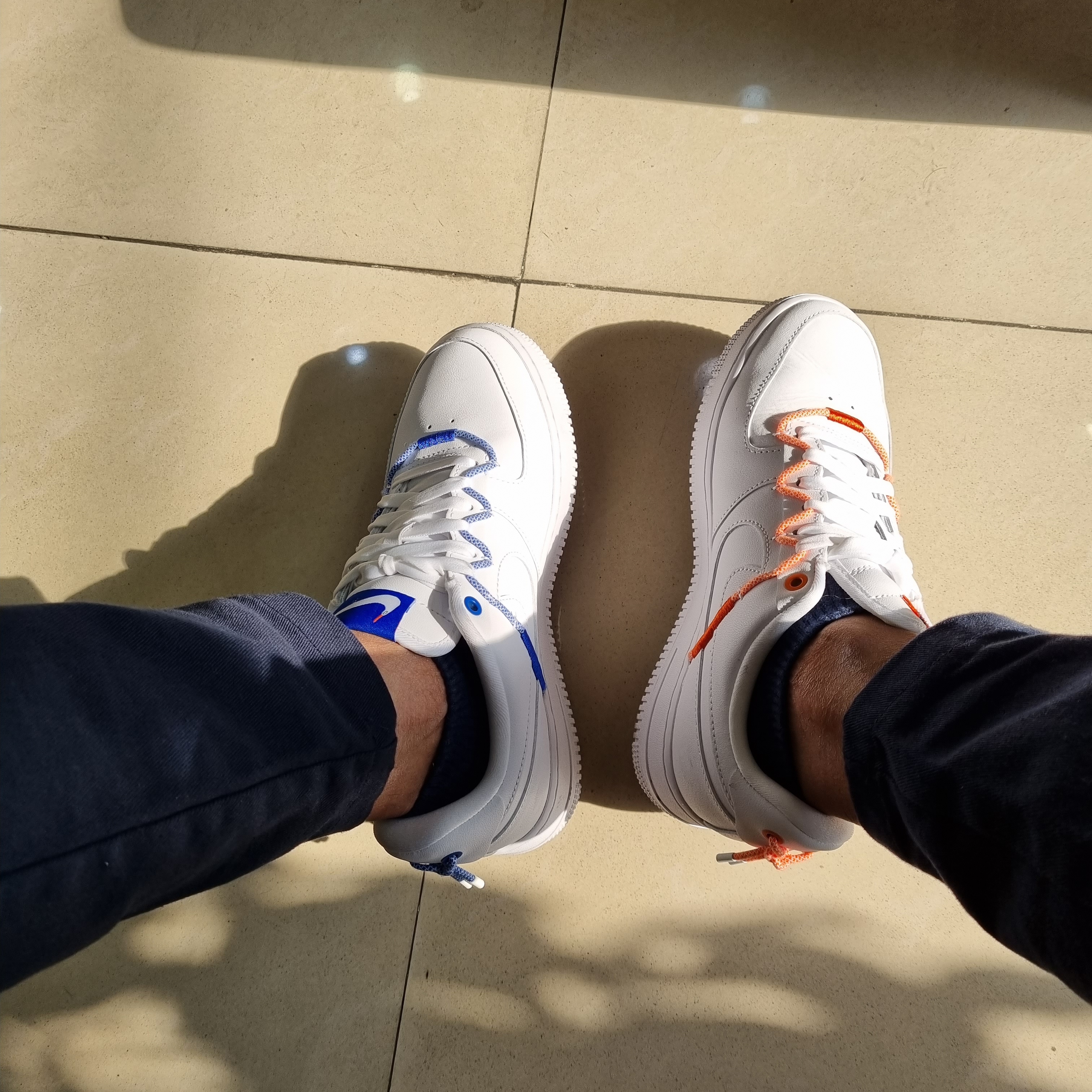 (W) Nike Air Force 1 '07 LX White Safety Orange 착용 스타일