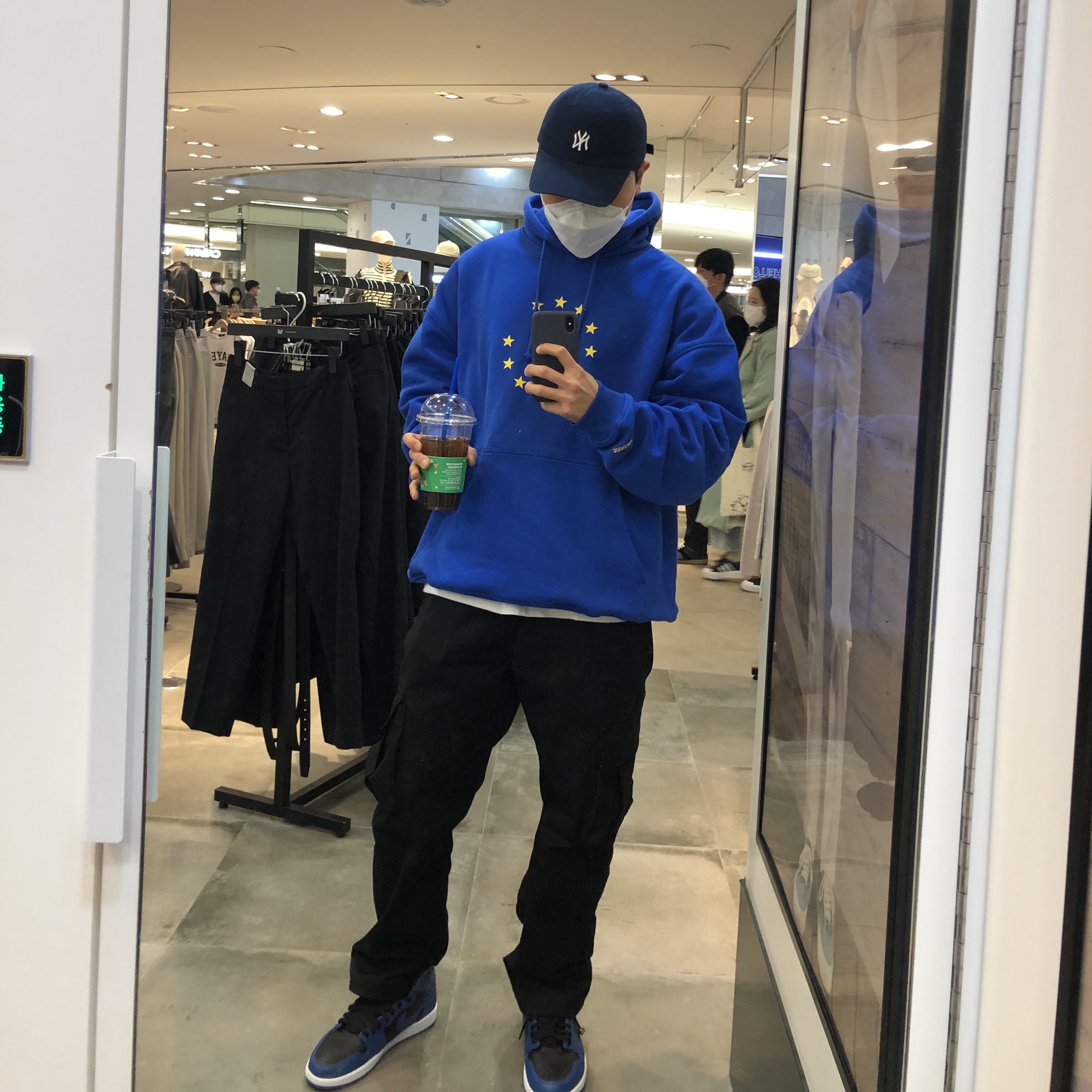 Jordan 1 Retro High OG Dark Marina Blue, Souvenir Official Eunify Classic Hoodie Blue 착용 스타일