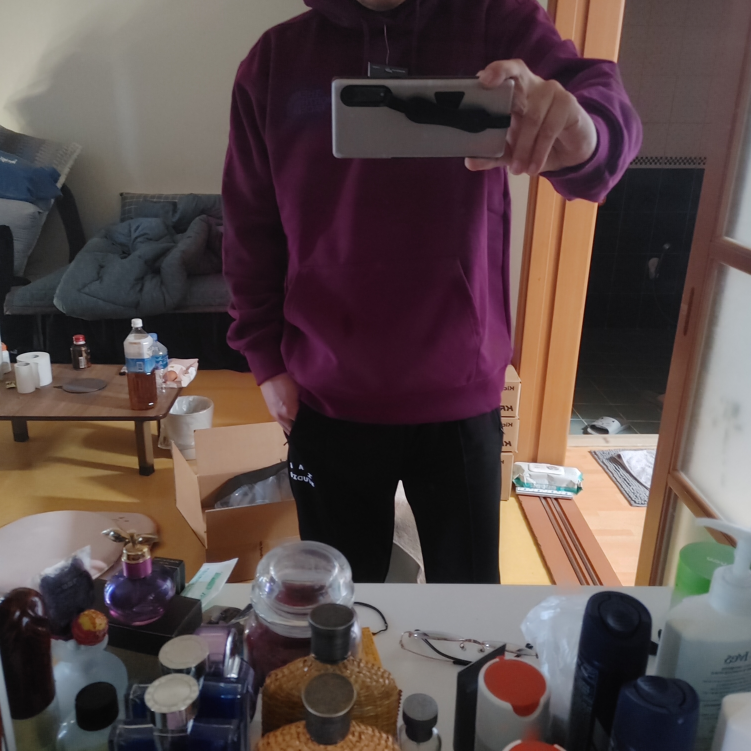 The North Face x Kaws Popover Hoodie Pamplona Purple, IAB Studio Track Pants Black 착용 스타일 - 1