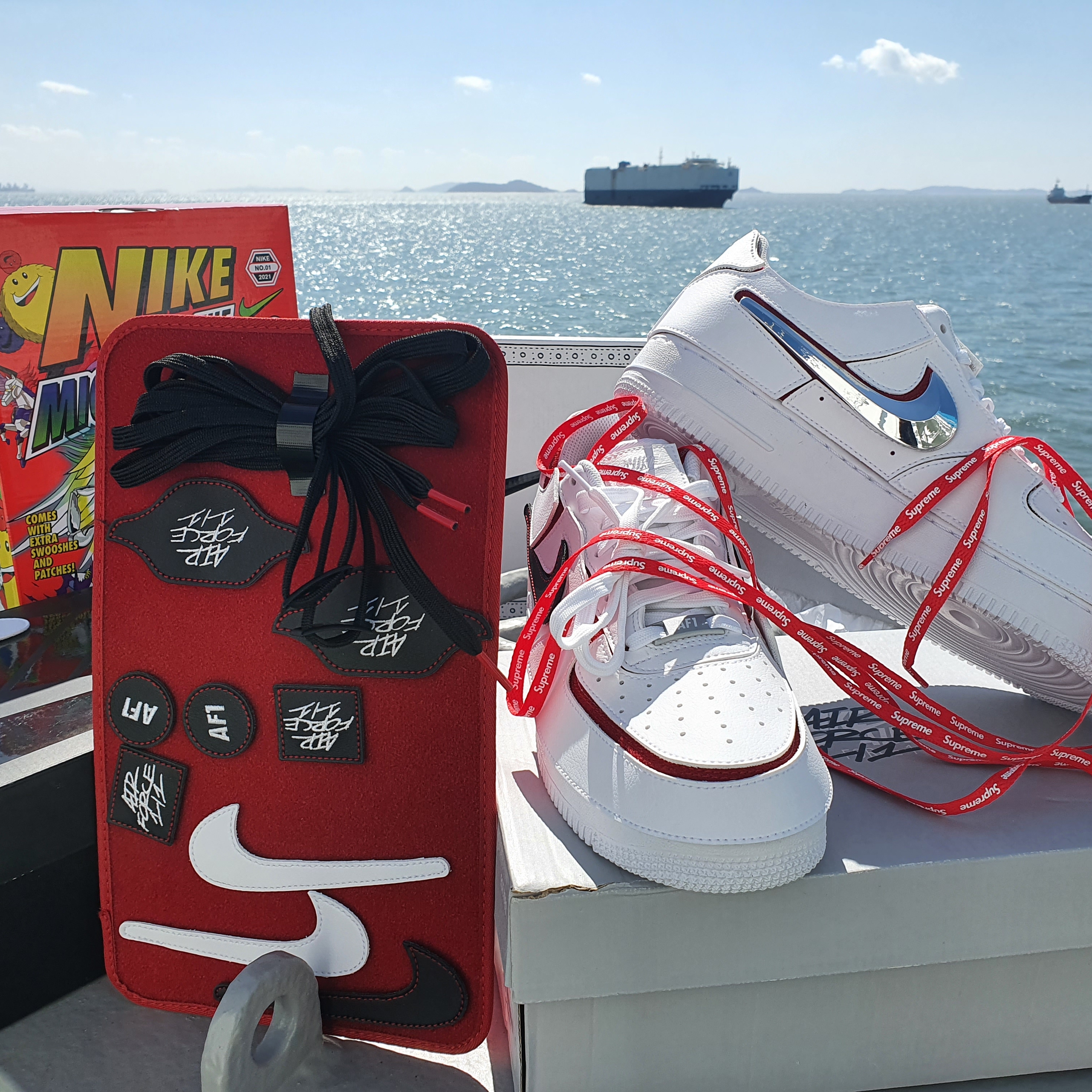 Nike Air Force 1/1 White Varsity Red 착용 스타일 - 2