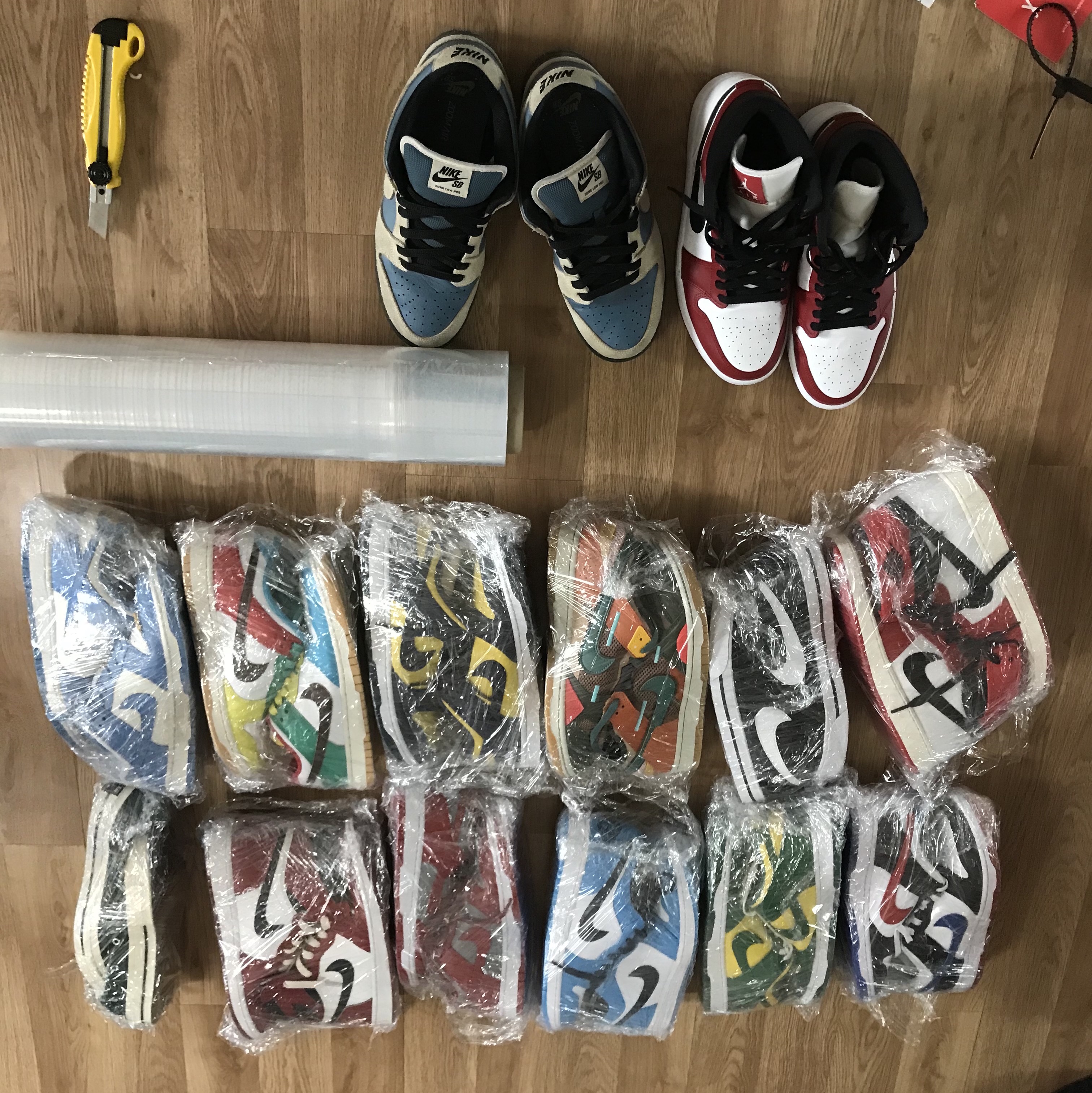 Jordan 1 Mid Chicago 2020, Nike SB Dunk Low Light Cream Thunderstorm μ°©μ© μ€νμΌ